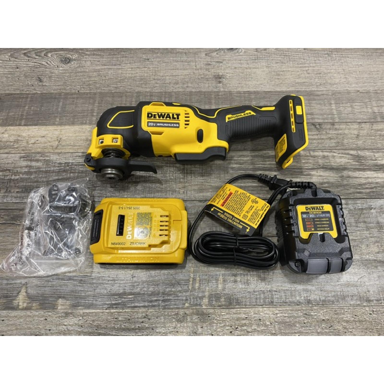 AS-IS DEWALT ATOMIC 20V MAX Cordless Brushless Oscillating Multi Tool Kit
