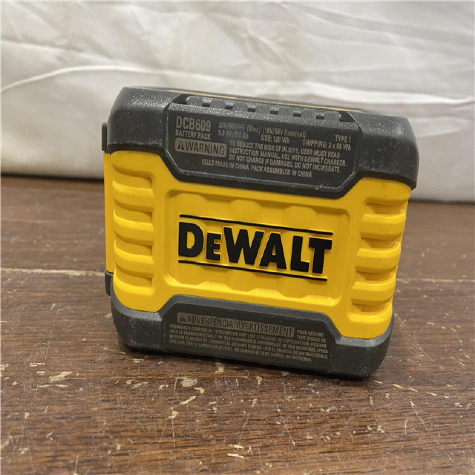 AS-IS Dewalt DWLTDCB609 Dewalt DCB609 FLEXVOLT 20V/60V MAX* B
