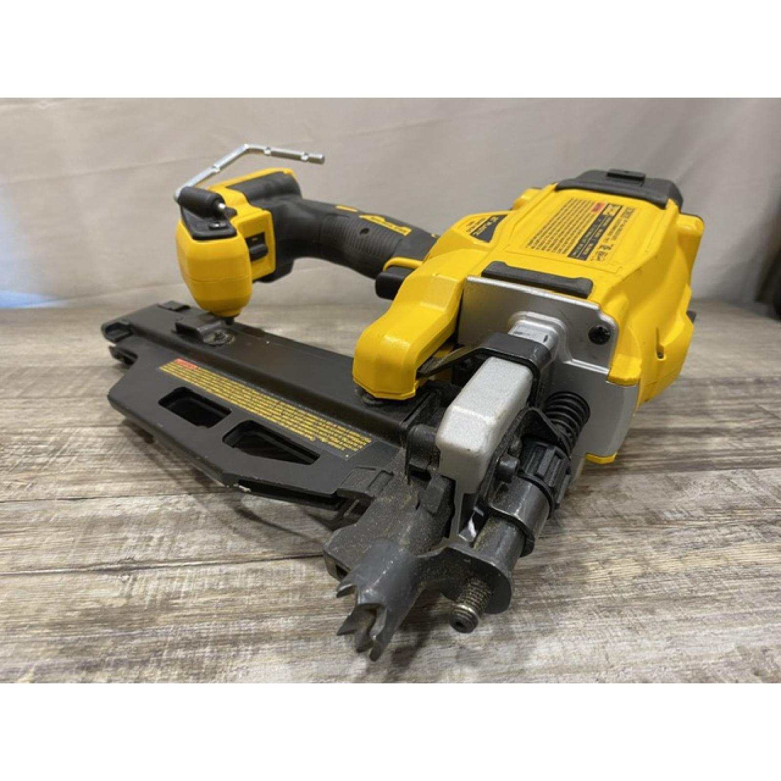AS-IS DEWALT 20-Volt 21° Cordless Framing Nailer (Tool-Only)