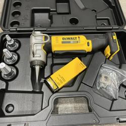 AS-IS DEWALT 20V MAX Cordless 1 in. PEX Expansion Tool Kit
