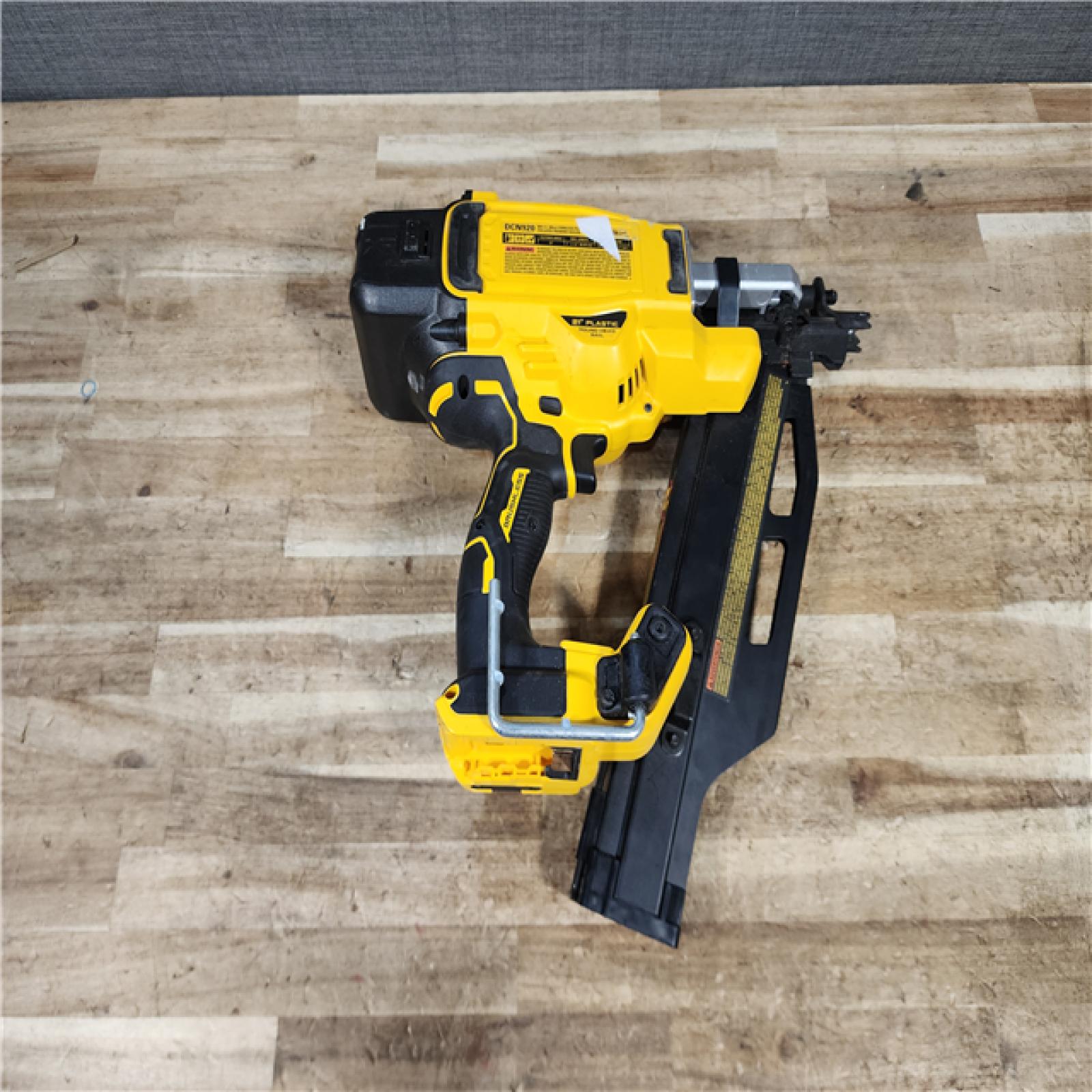 HOUSTON LOCATION - AS - IS DEWALT 20-Volt 21° Cordless Framing Nailer (Tool-Only)