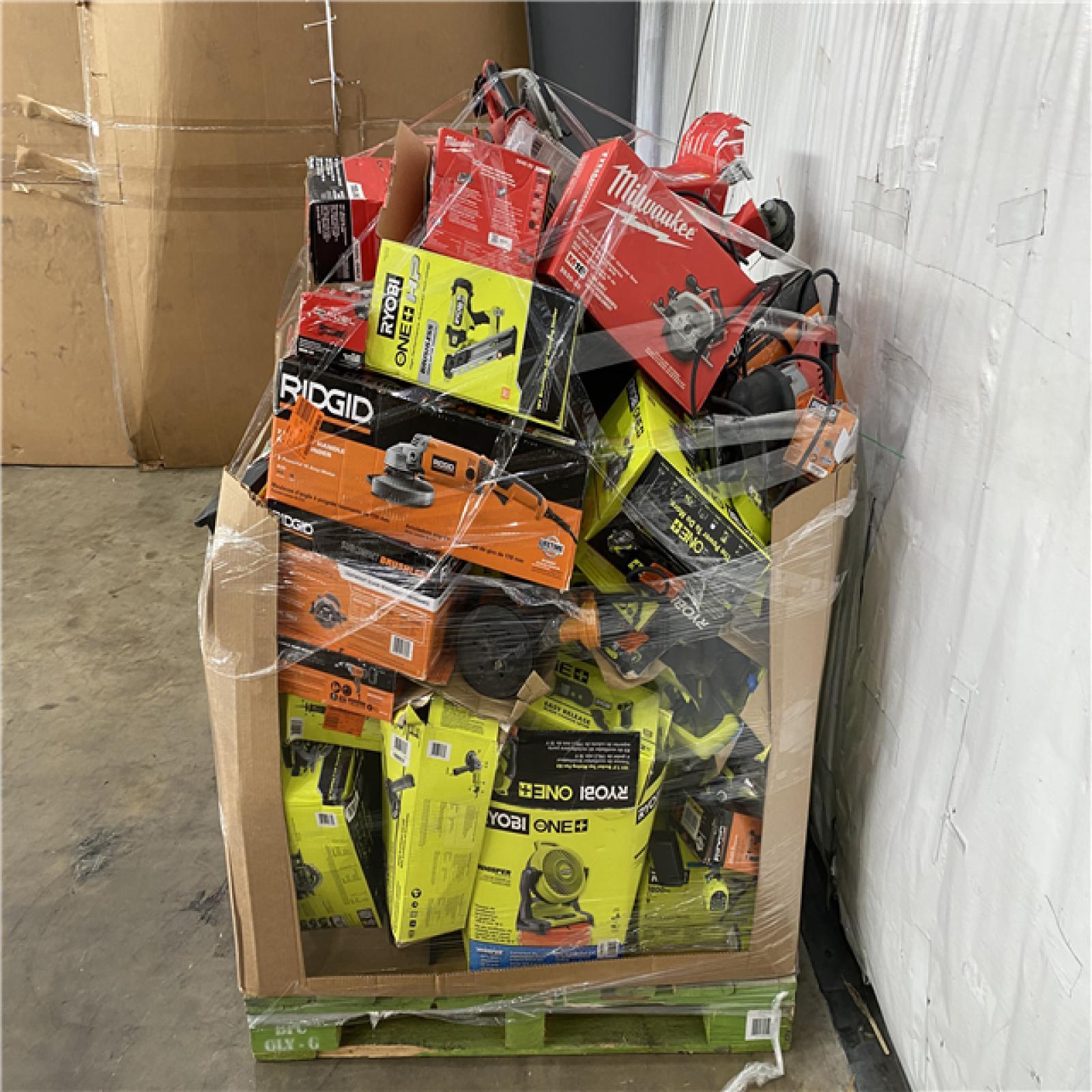 Houston Location AS IS - Tool Pallet