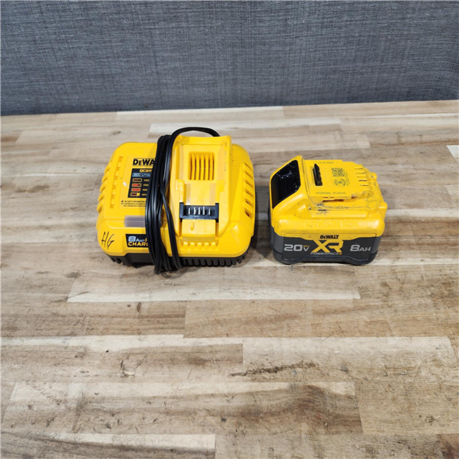 HOUSTON LOCATION - AS-IS DEWALT 20V XR Lithium-Ion Cordless Hammer Drill Kit (Battery & Charger)
