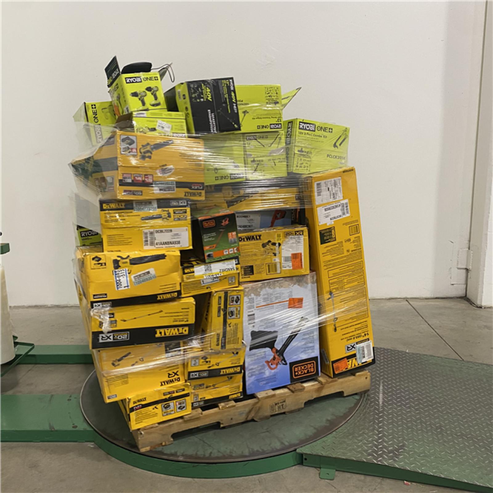 Dallas Location - As-Is Tool Pallet