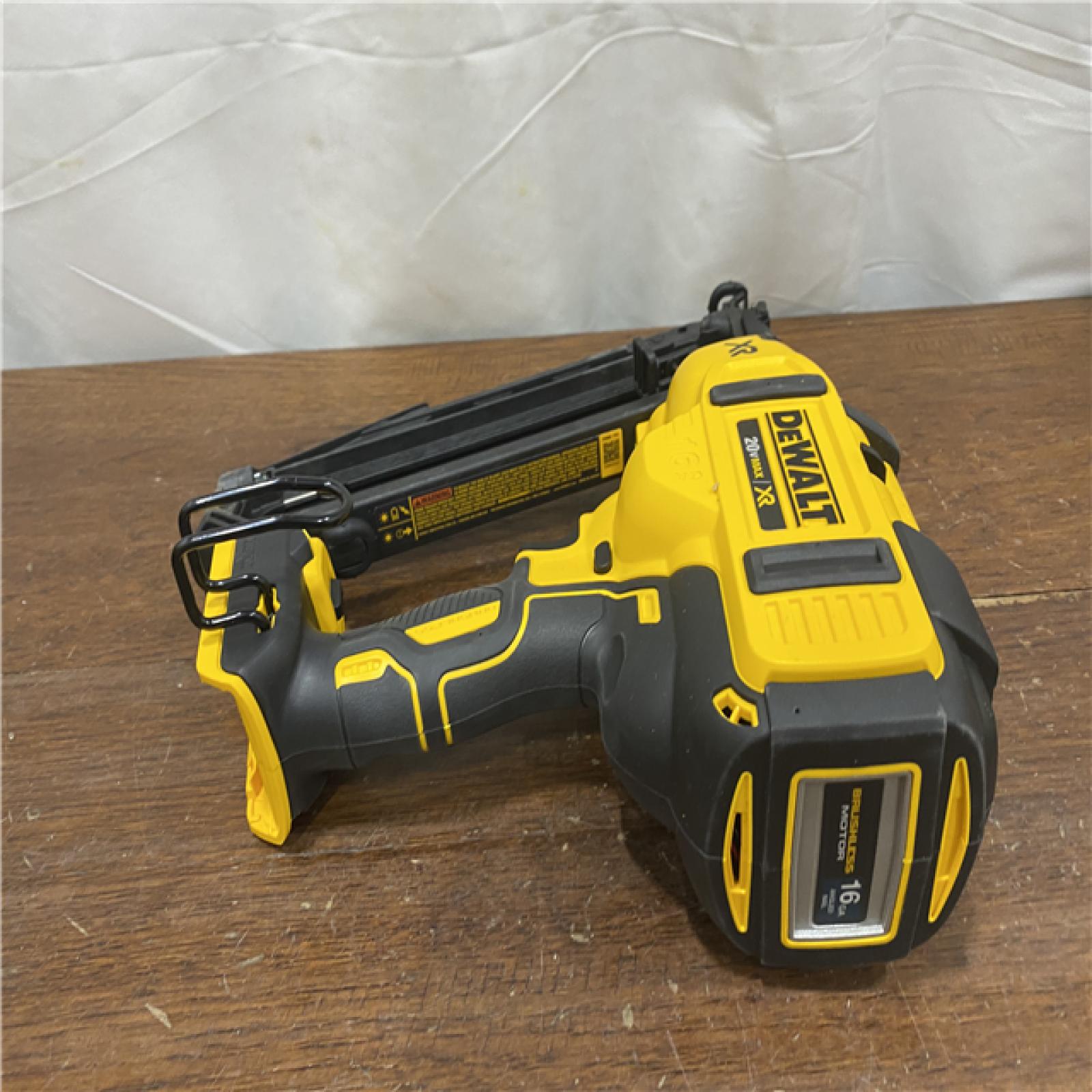 AS-IS DeWalt DCN660D1 20V 16 Gauge Cordless Angled Finish Nailer Kit W/ 2Ah Battery