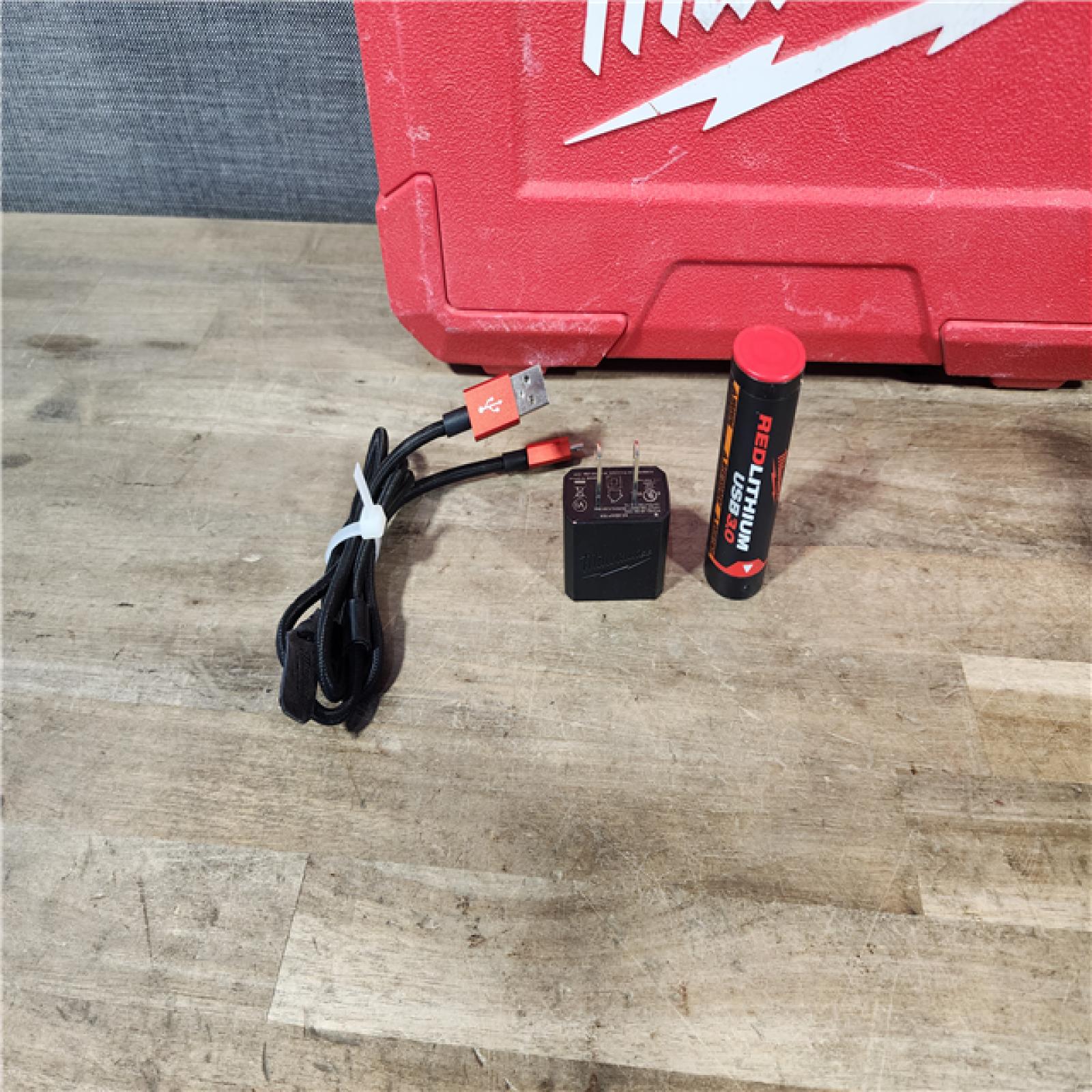 HOUSTON LOCATION - AS-IS Milwaukee 100 ft. REDLITHIUM Lithium-Ion USB Green Rechargeable Cross Line Laser Level with Charger