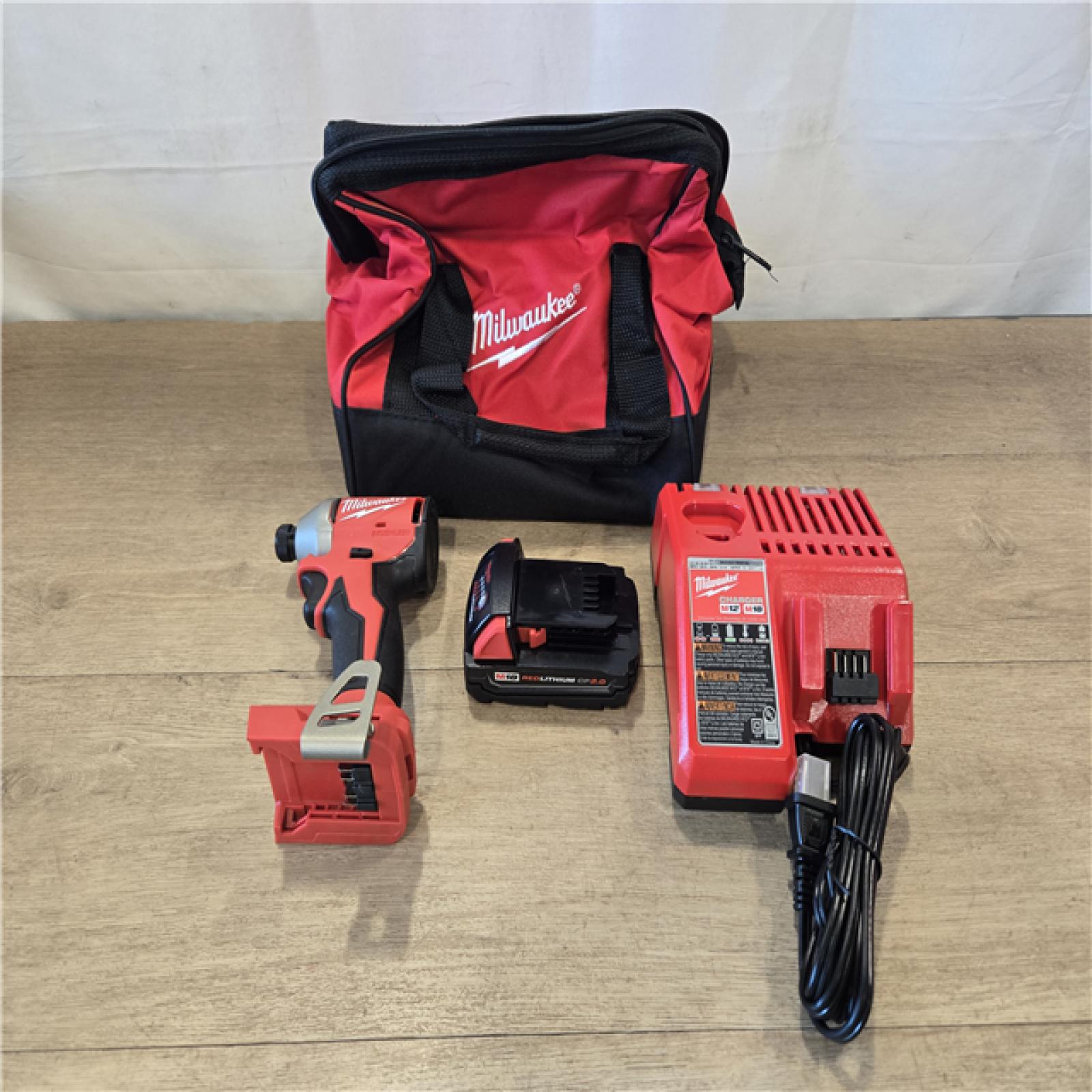 AS-IS Milwaukee 18V Compact Cordless 1/4 in. Impact Driver Kit