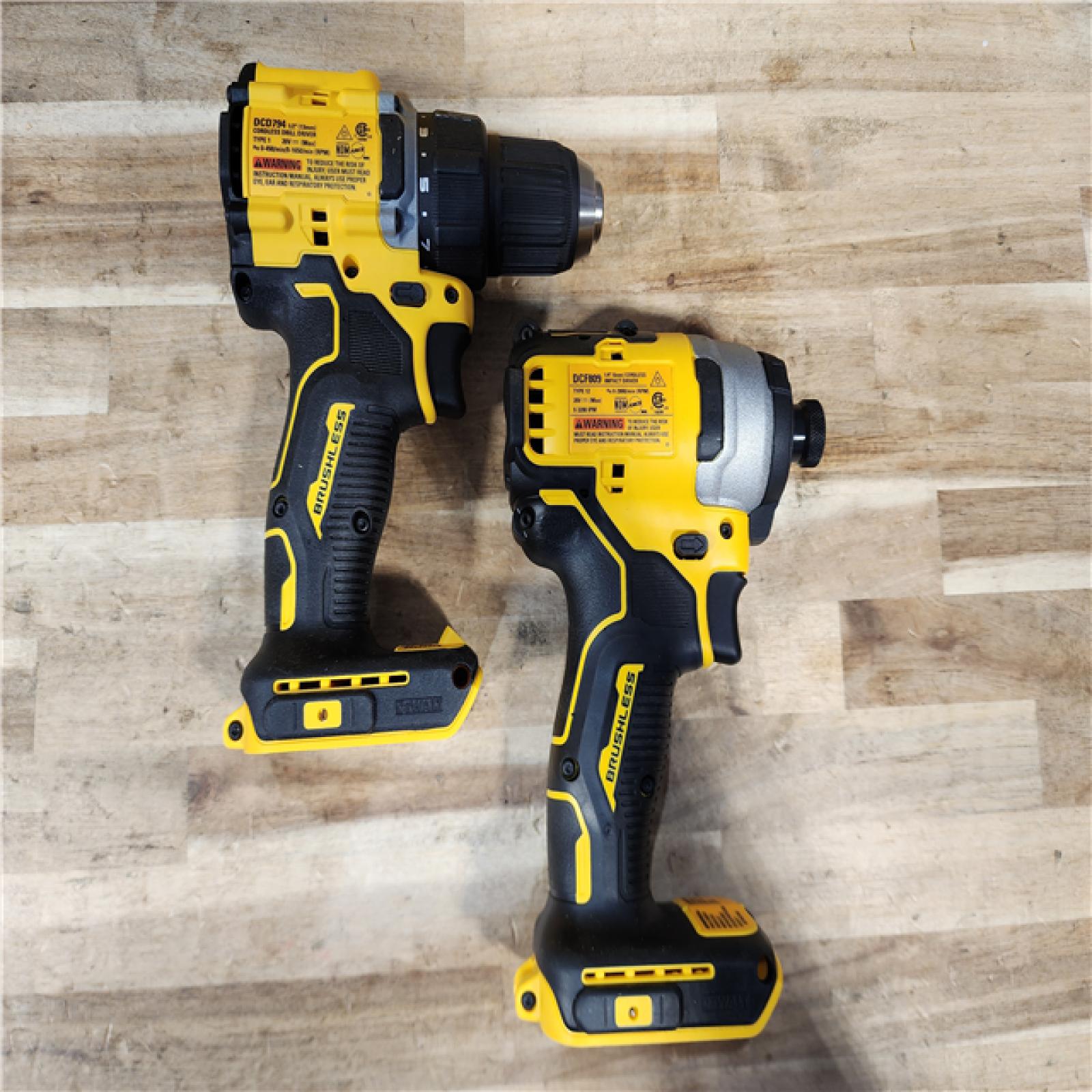 HOUSTON LOCATION - AS-IS DEWALT ATOMIC 20-Volt MAX Lithium-Ion Cordless Combo Kit