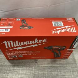 NEW - Milwaukee 12V Lithium-Ion Cordless 1/4 in. Hex Screwdriver Kit