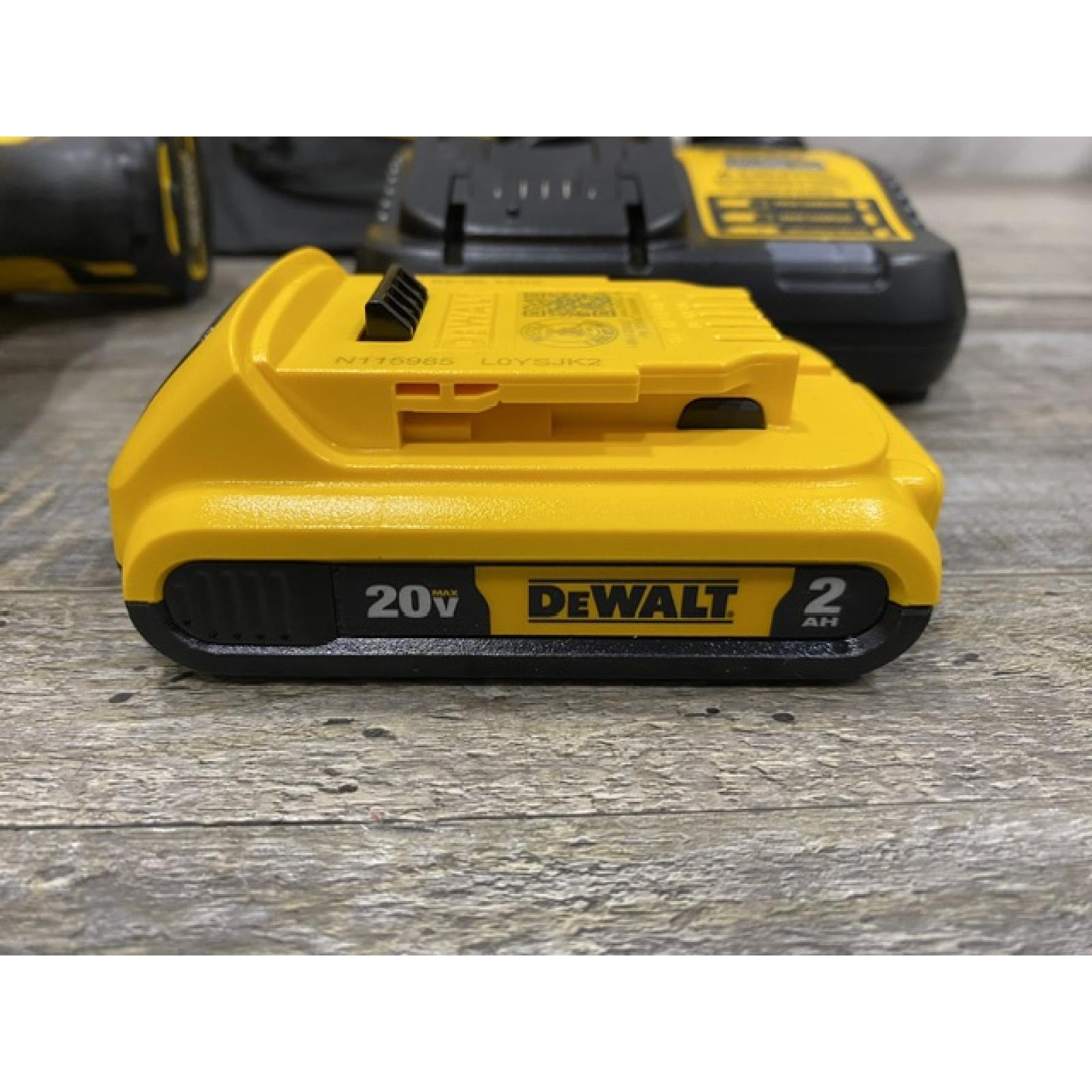 AS-IS DEWALT Atomic 20V Max Lithium-Ion Brushless Cordless Compact 1/4 in. Impact Driver Kit
