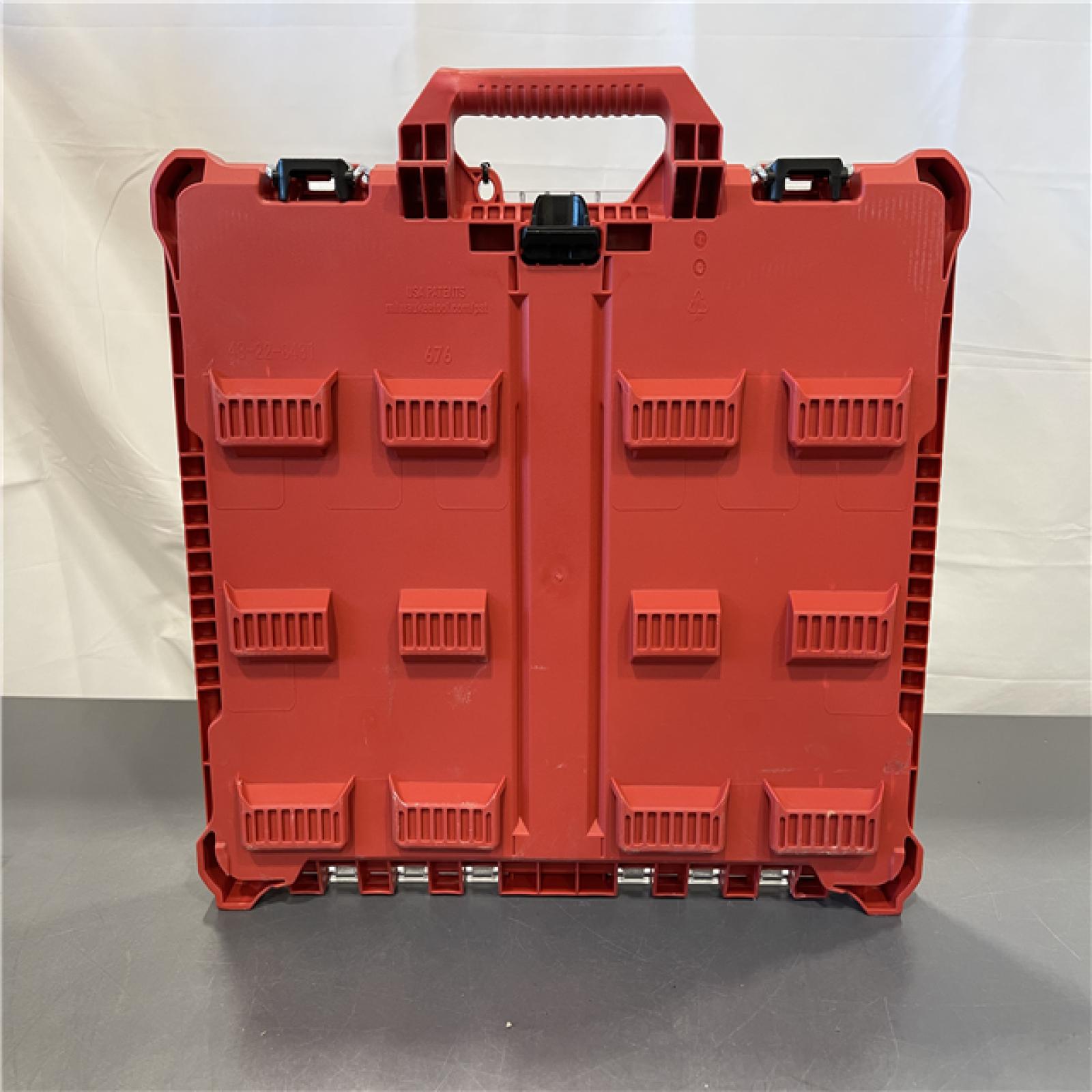 AS-IS - MILWAUKEE 1/4 & 1/8 METRIC & SAE RATCHET AND SOCKET SET