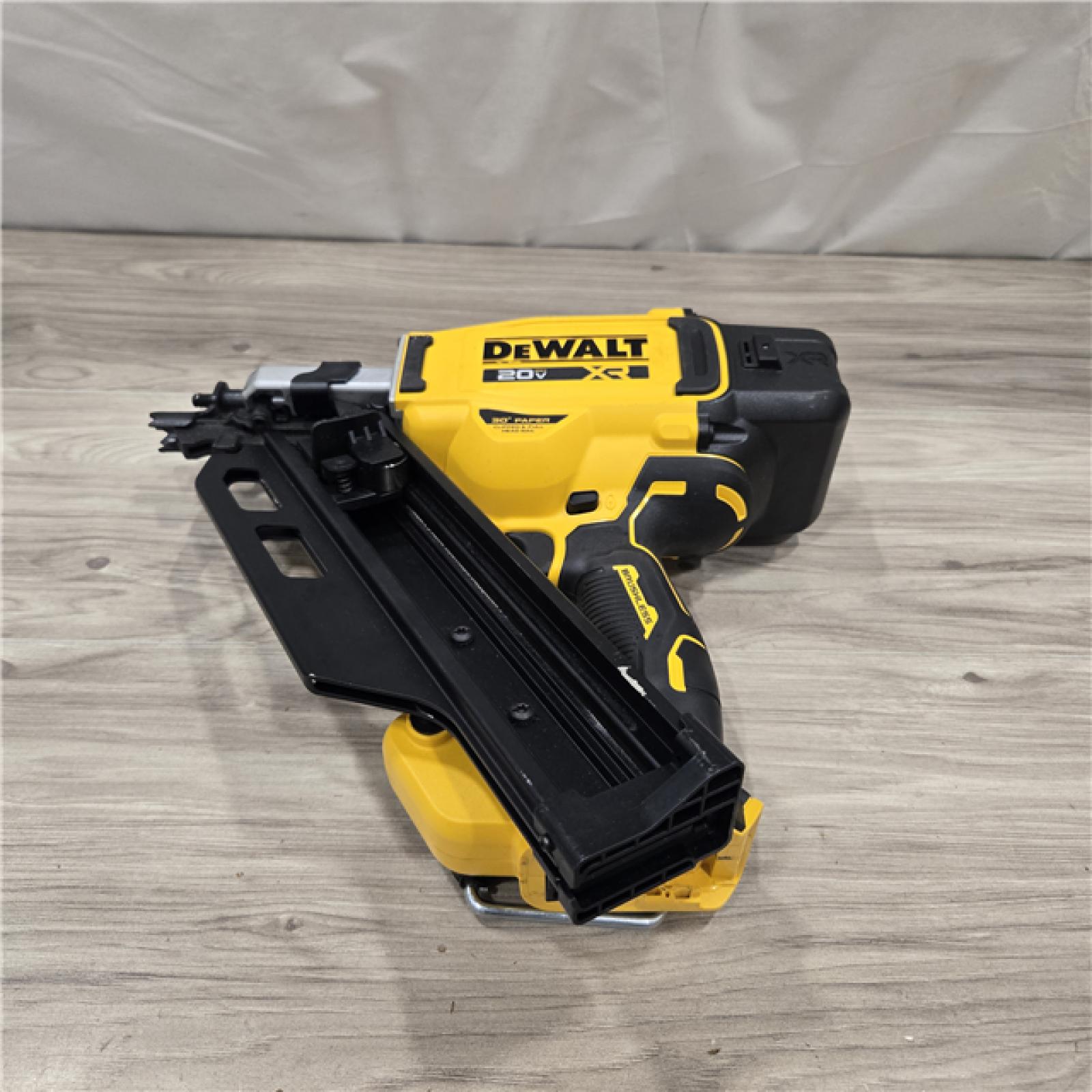 AS-IS DEWALT 20V 30 Degree Cordless Framing Nailer (Tool-Only)