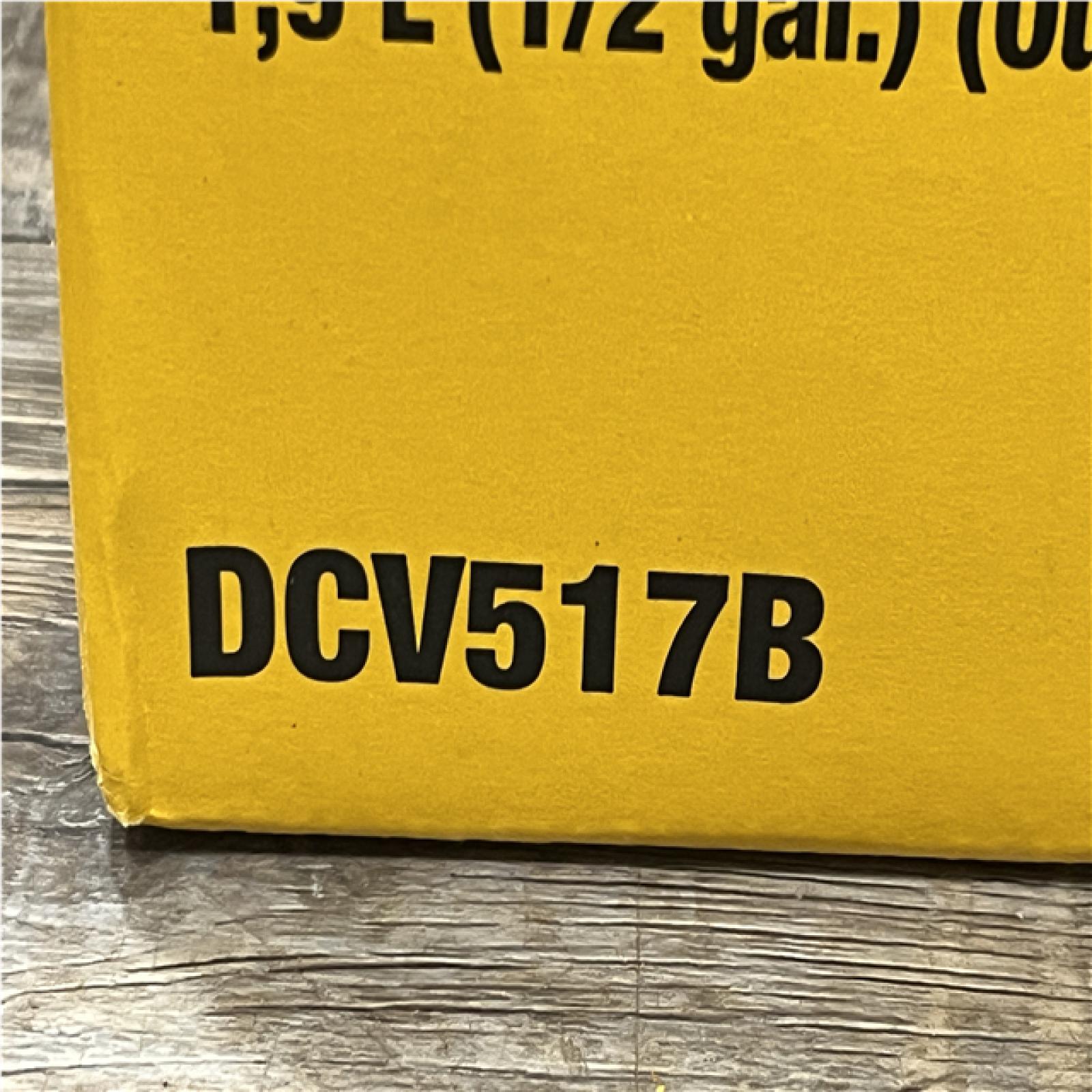 NEW - DEWALT 20V MAX Cordless 1/2 Gal. Wet/Dry Portable Vacuum (Tool-Only)