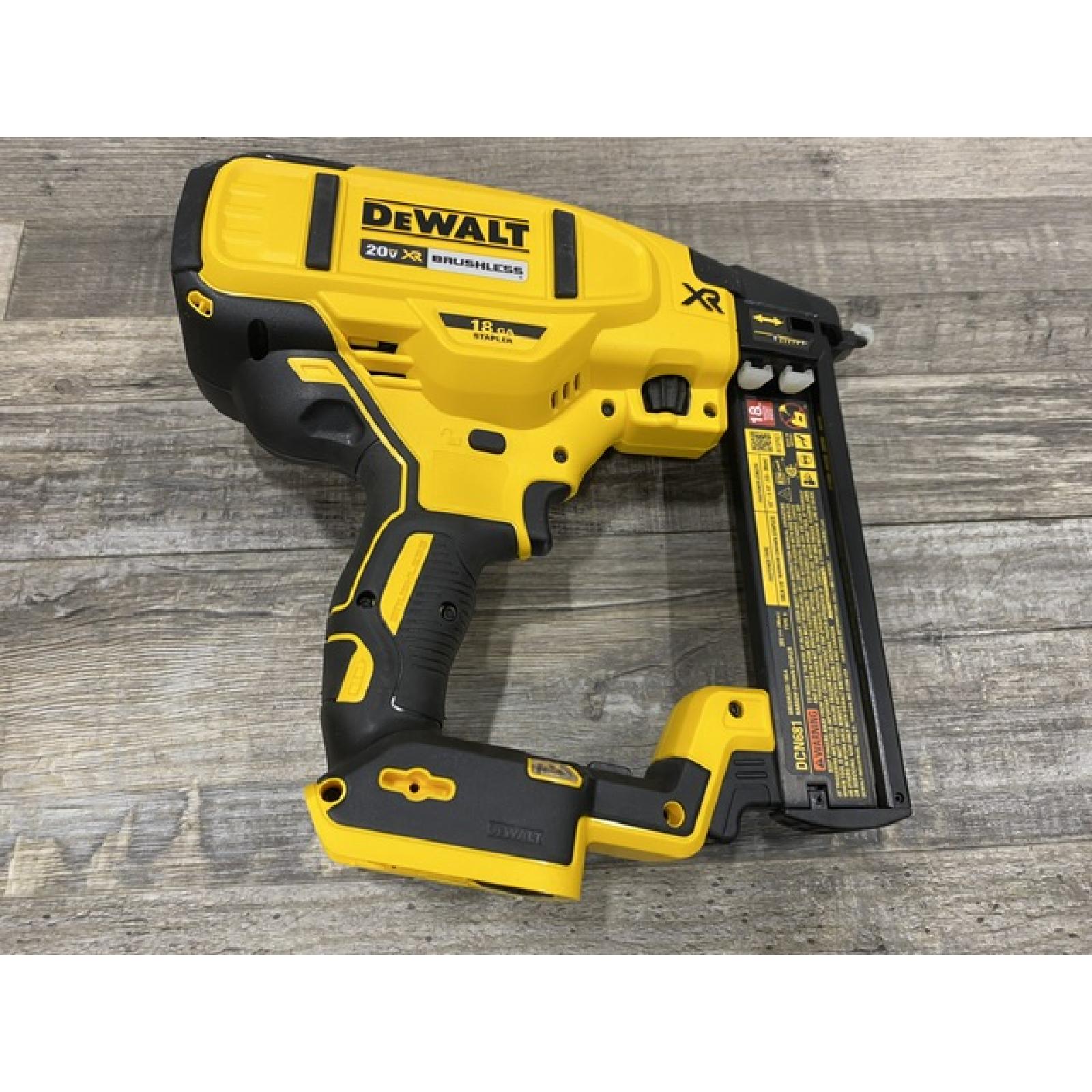 AS-IS DEWALT 20V MAX XR Lithium-Ion Cordless 18-Gauge Narrow Crown Stapler Kit
