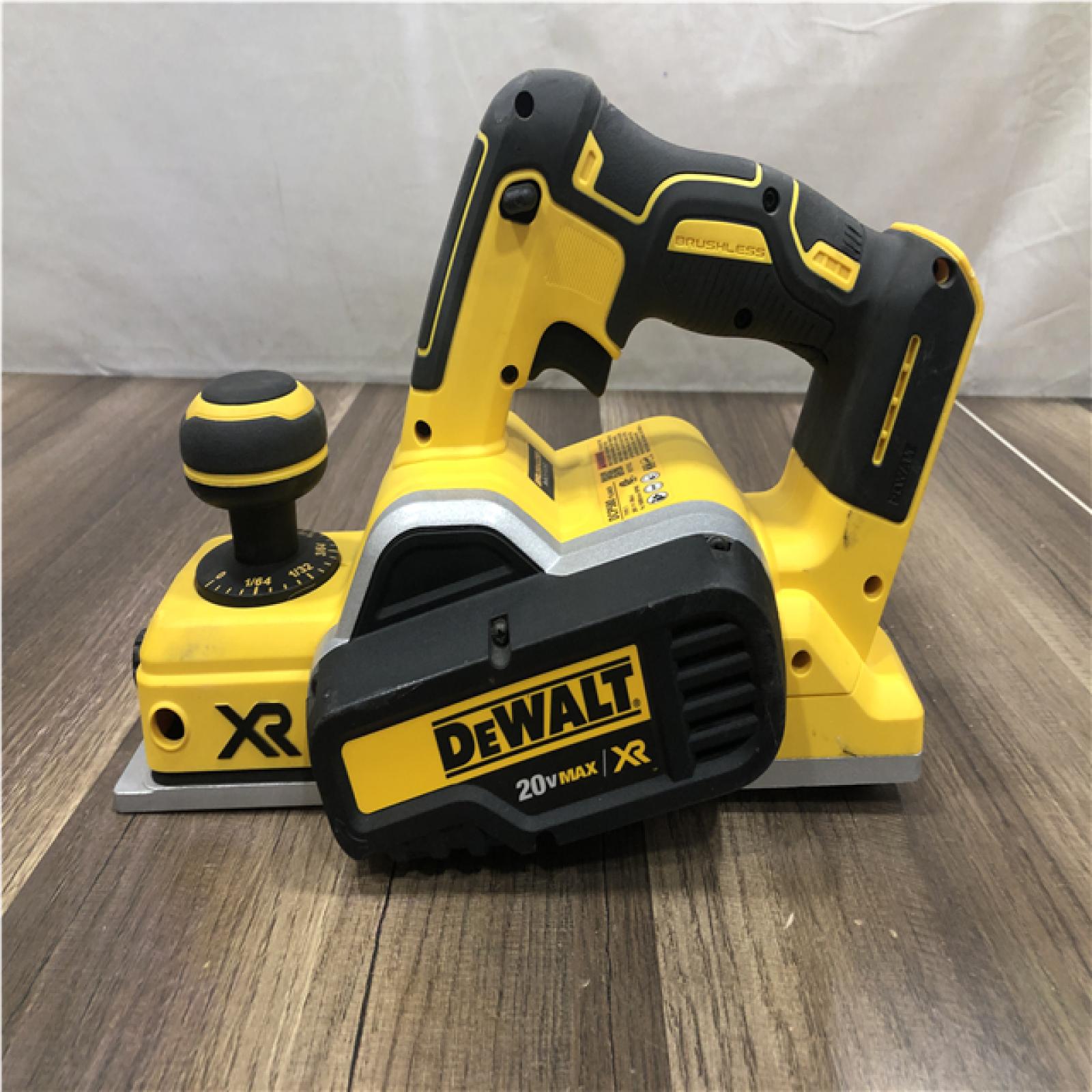 AS-IS DEWALT 20V MAX XR Cordless Brushless 3-1/4 in. Planer (Tool Only)