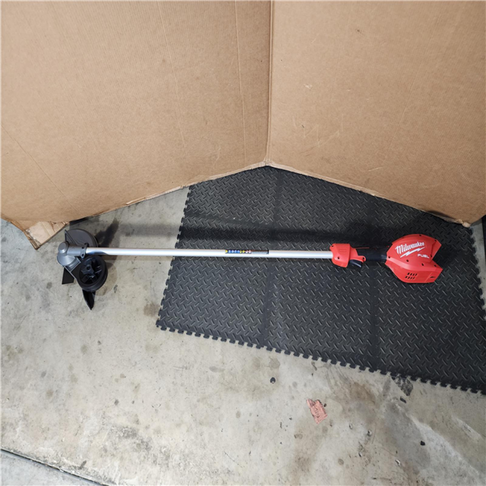 HOUSTON LOCATION - AS-IS (APPEARS LIKE NEW) M18 FUEL 18V 8 in. Brushless Cordless Battery Powered Straight Shaft Lawn Edger Kit W/ 12.0 Ah FORGE Battery  Charger