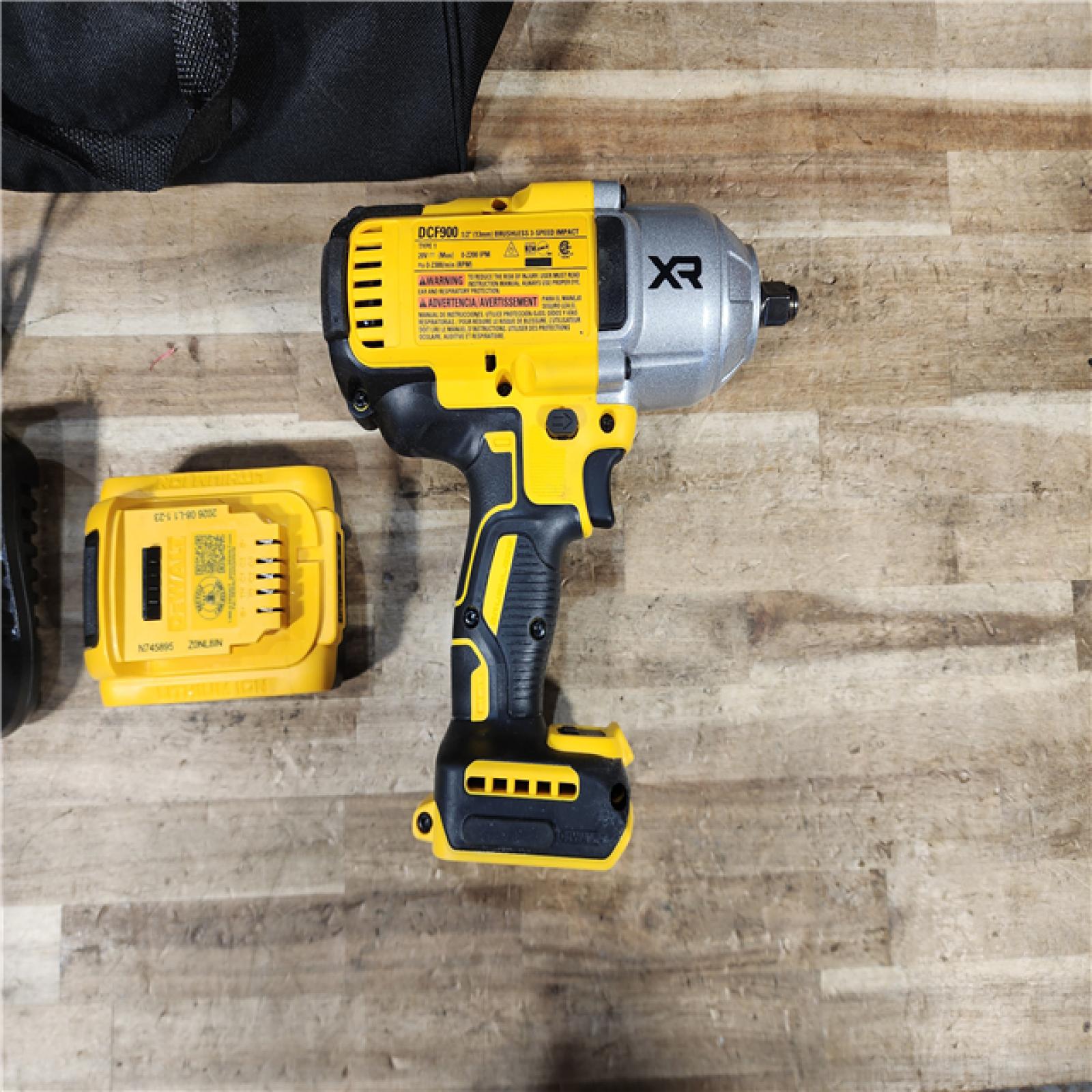 HOUSTON LOCATION - AS - IS DEWALT 20V MAX Cordless 1/2 in. Impact Wrench W/ BATTERY & CHARGER