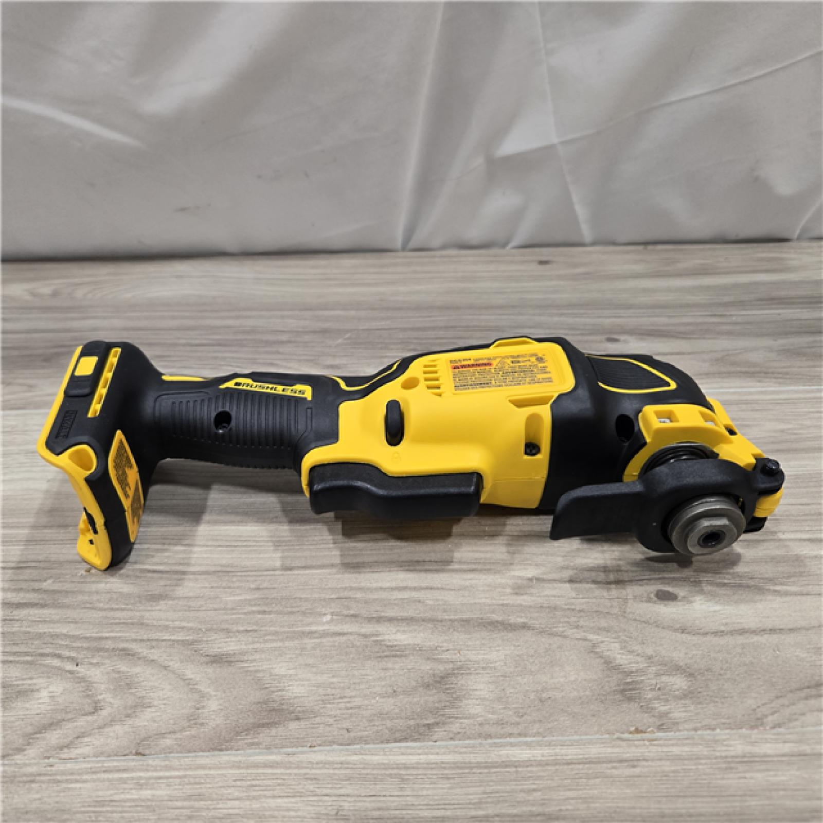 AS-IS DEWALT ATOMIC 20V MAX Cordless Oscillating Multi Tool (Tool Only)