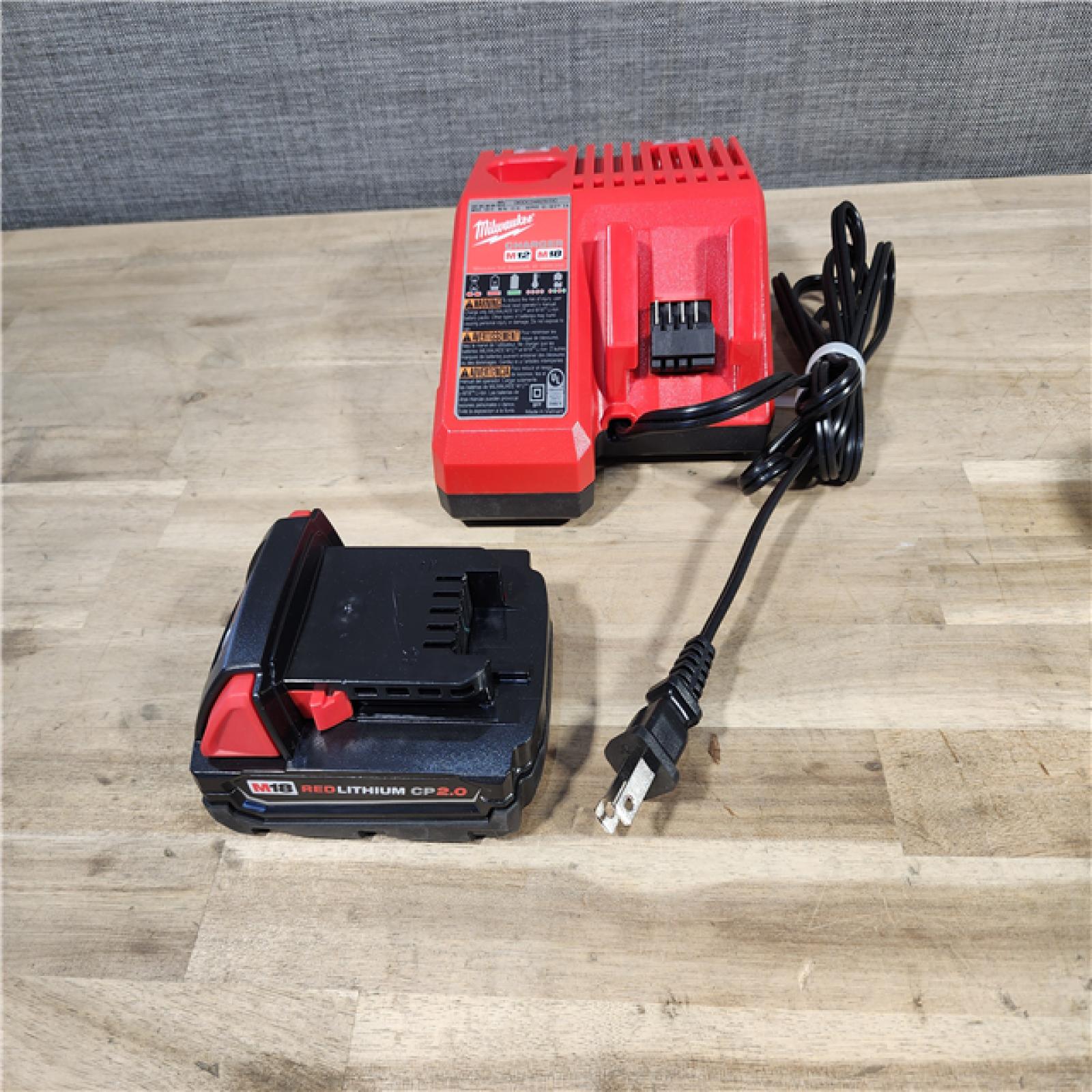 Milwaukee M18 Fuel 18V Brushless 18-Gauge Brad Nailer W/ BATTERY & CHARGER