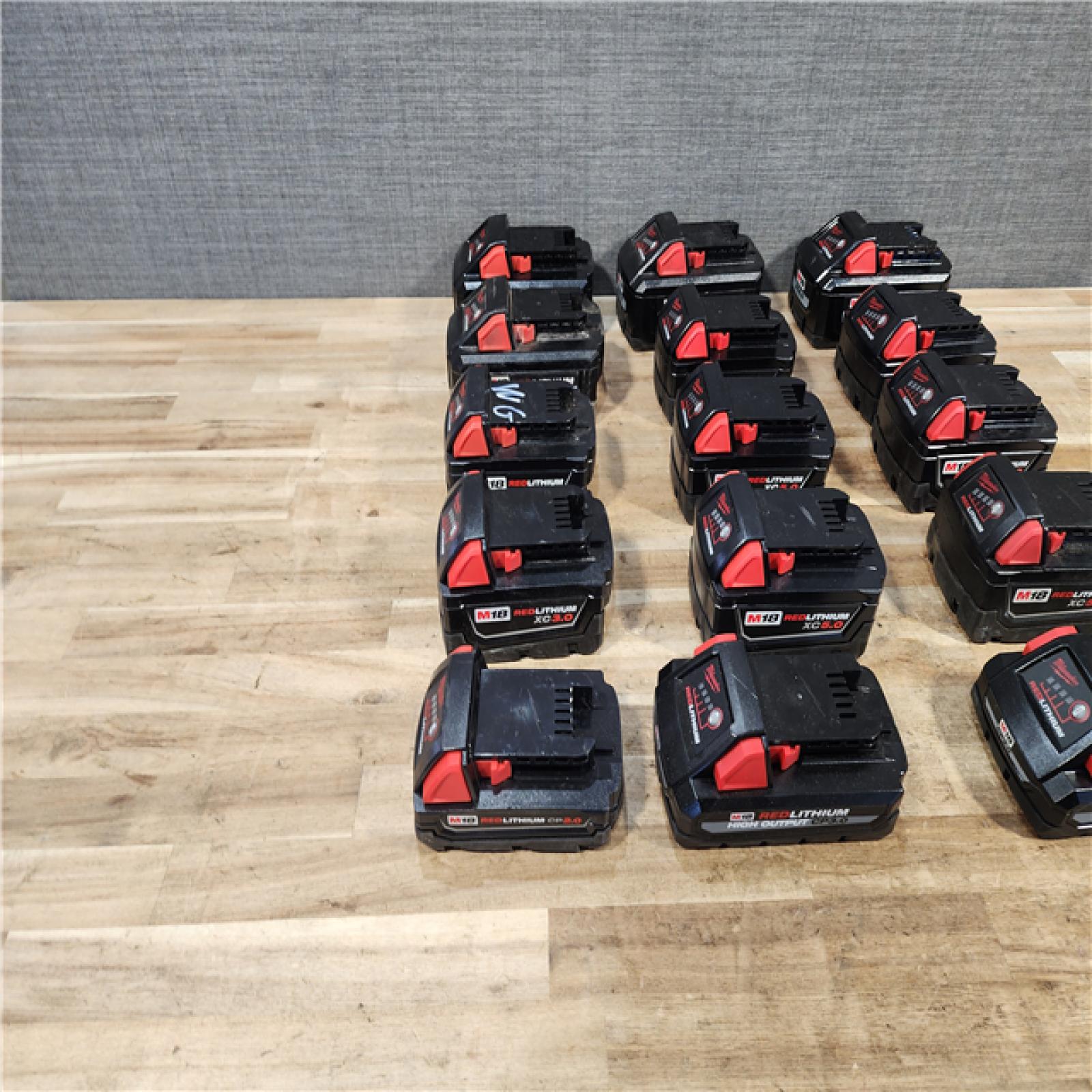 HOUSTON LOCATION - AS - IS MILWAUKEE BATTERY PACK QTY - 15