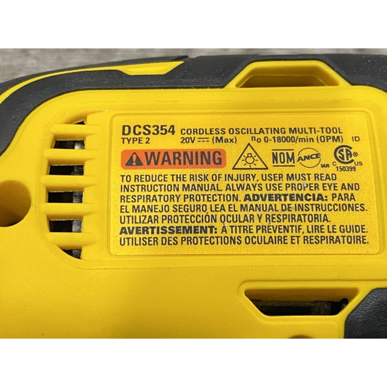 AS-IS DEWALT ATOMIC 20V MAX Cordless Brushless Oscillating Multi Tool Kit