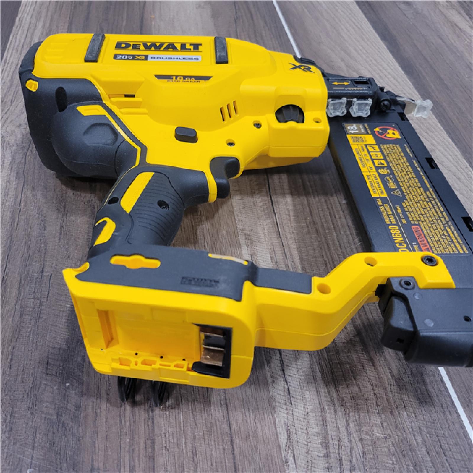 AS-IS  DeWalt 20V MAX XR Lithium-Ion Electric Cordless 18-Gauge Brad Nailer (Tool Only)