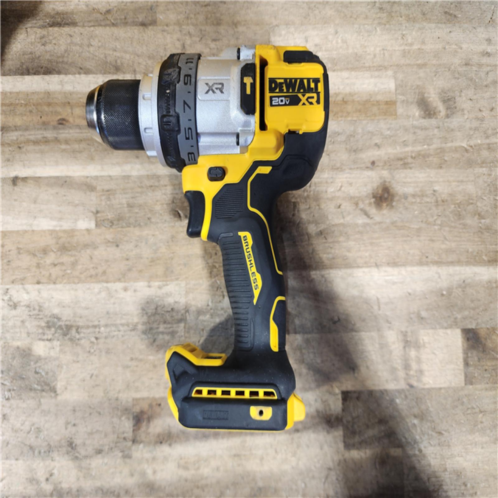 HOUSTON LOCATION - AS-IS DEWALT Atomic 20V Max Lithium-Ion Brushless Cordless Compact 1/4 in. Impact Driver Kit