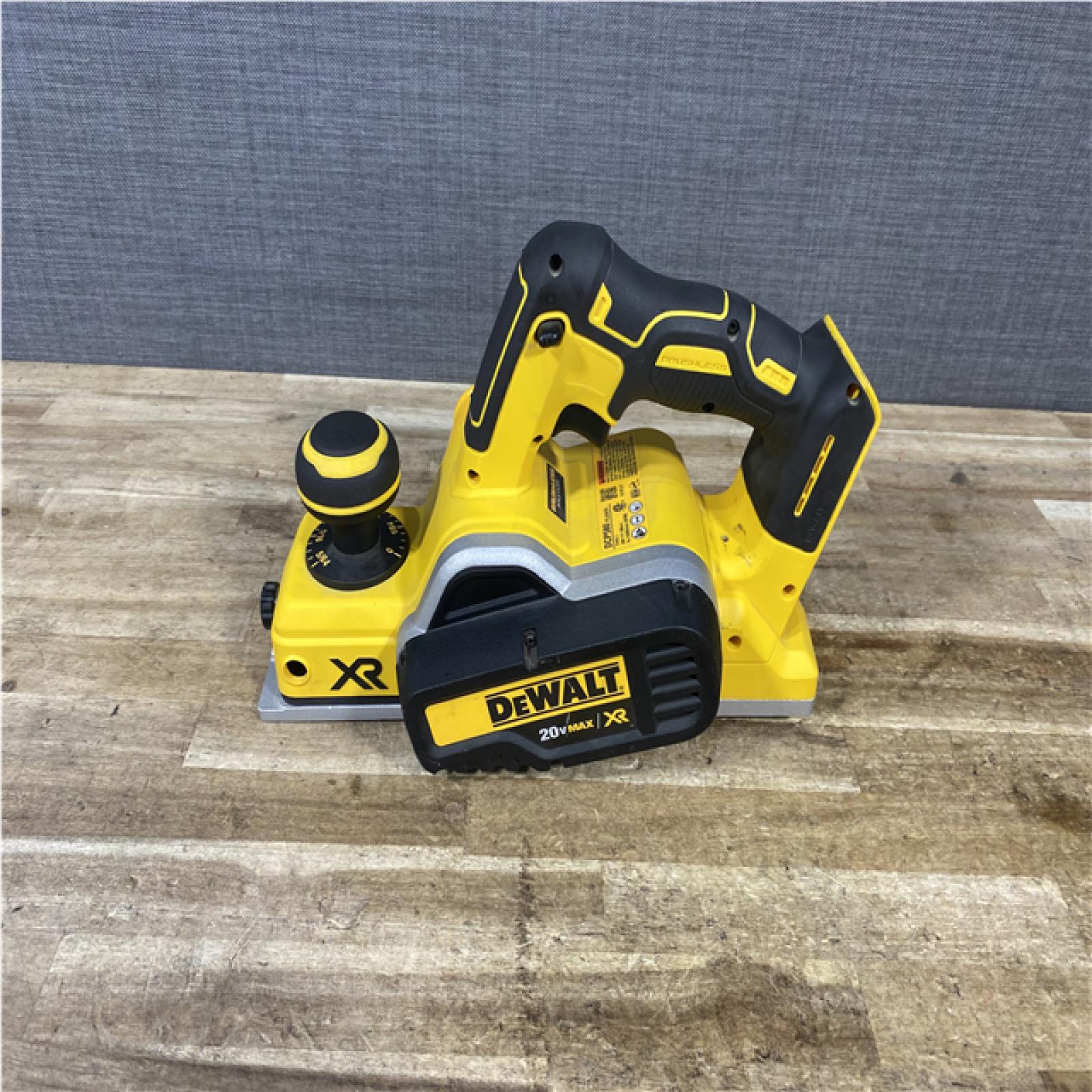 Houston Location AS-IS DeWalt XR Planer