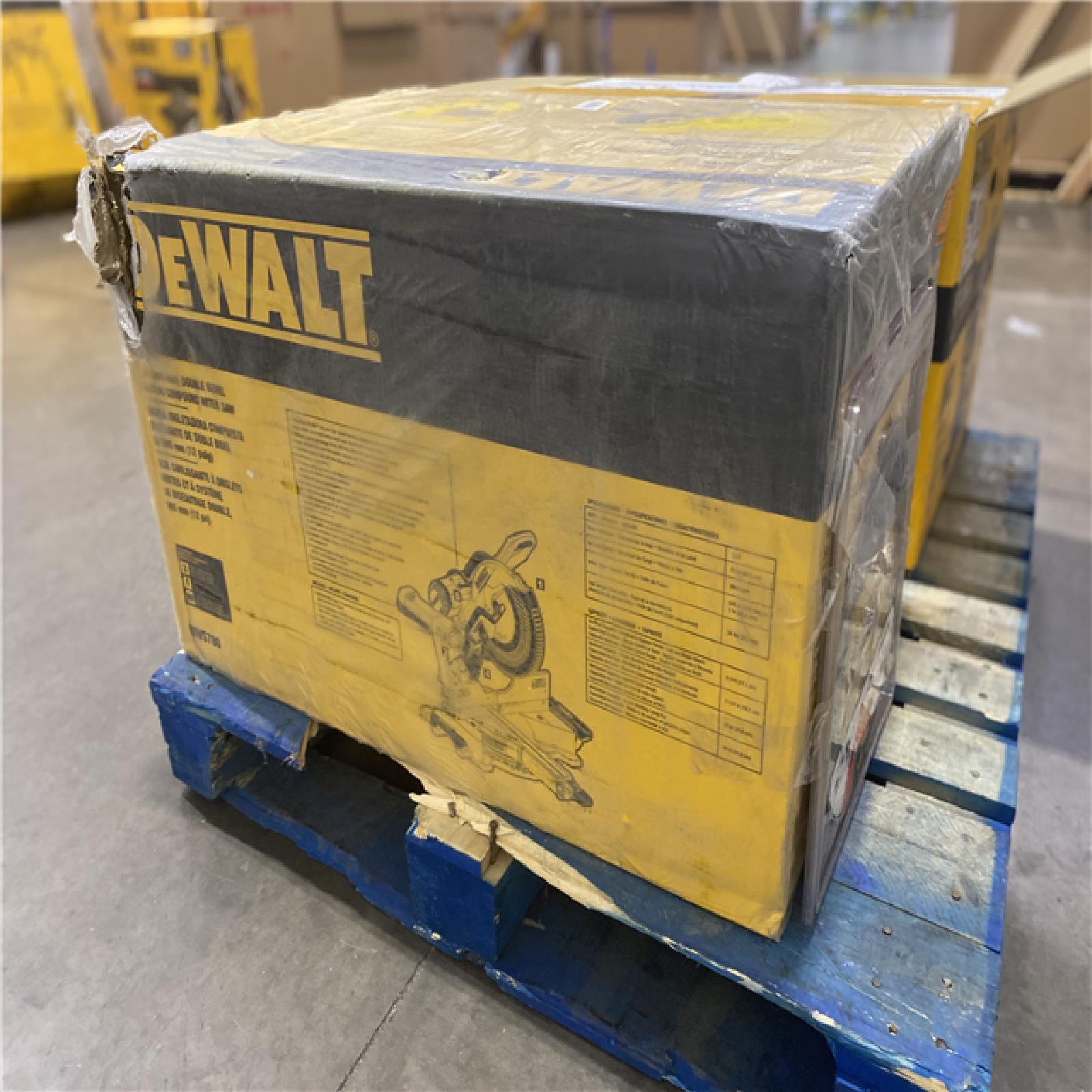 NEW- DEWALT 15 Amp Corded 12 in. Double Bevel Sliding Compound Miter Saw