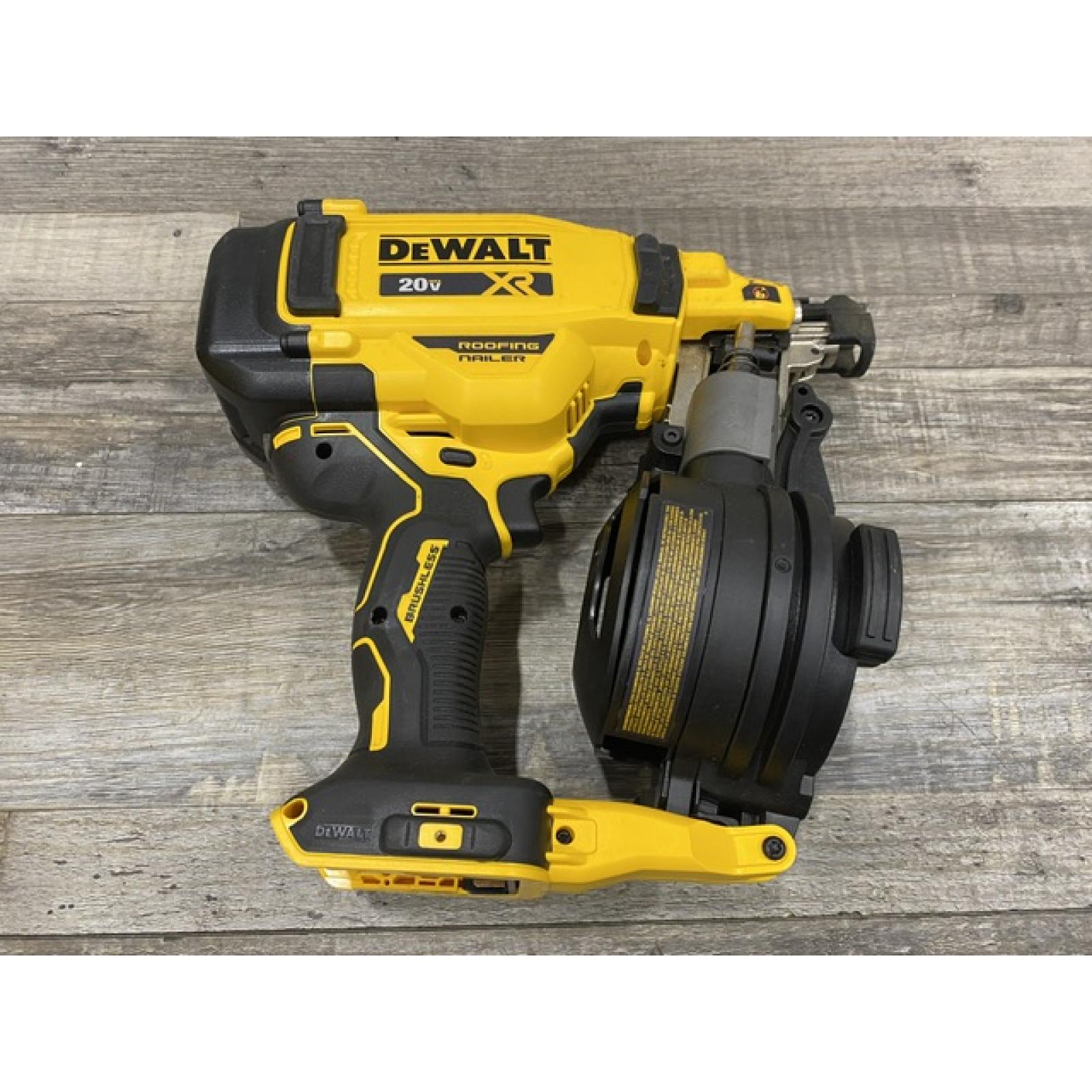 AS-IS DEWALT 20V MAX Lithium-Ion 15-Degree Electric Cordless Roofing Nailer Kit