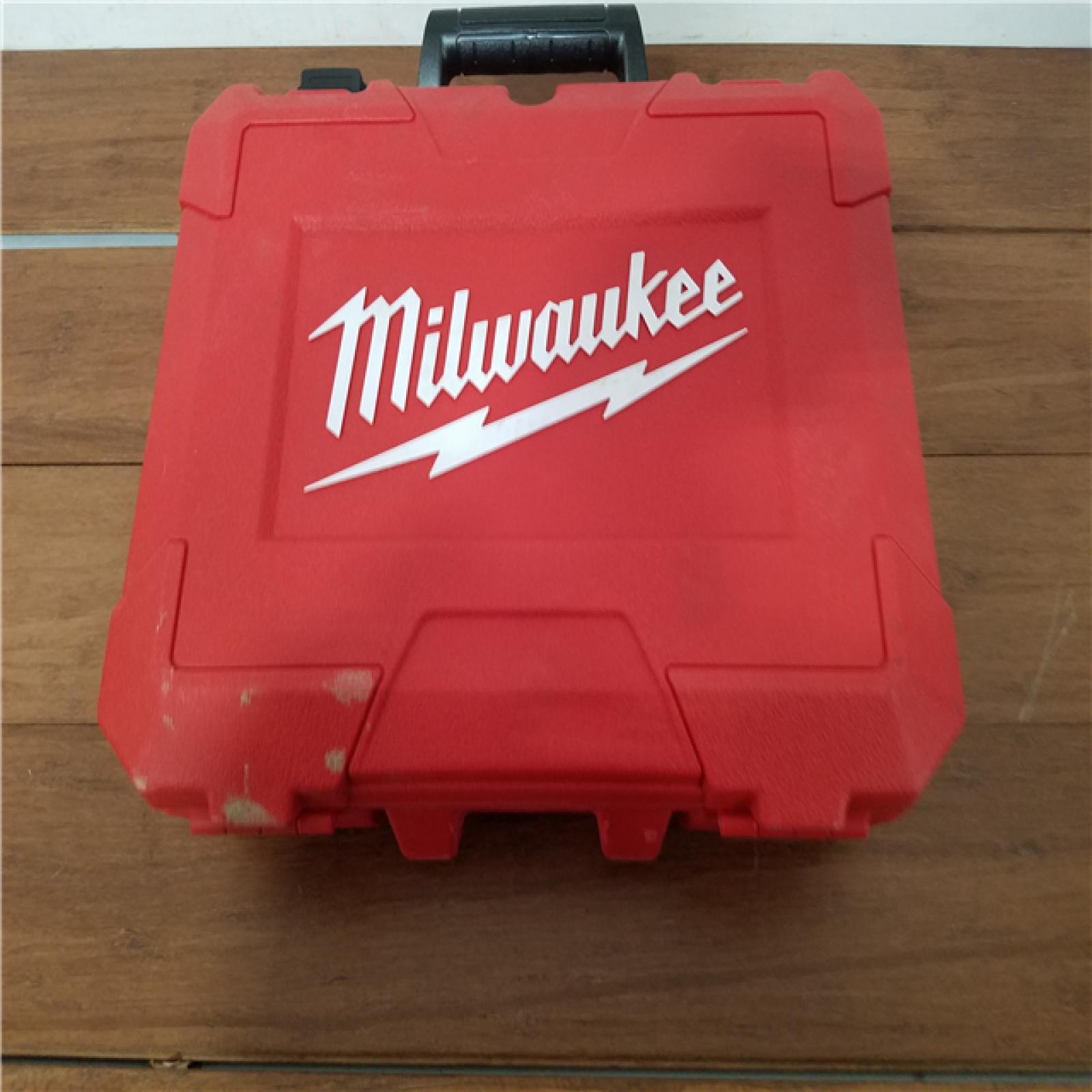 California AS-IS Milwaukee M12 Pex Expander Kit  includes (2) Batteries  Charger & Hard Case