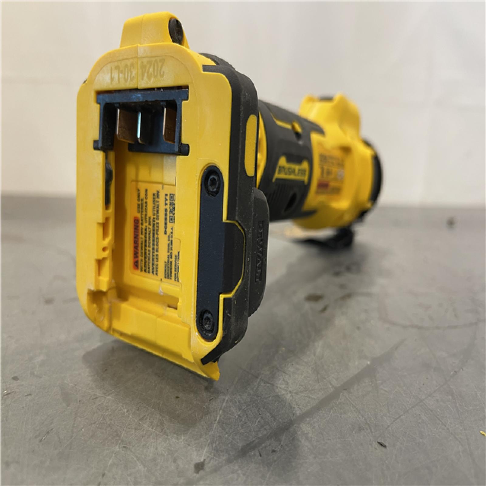 AS-IS - DEWALT XR 20V Lithium-Ion Cordless Rotary Drywall Cut-Out Tool