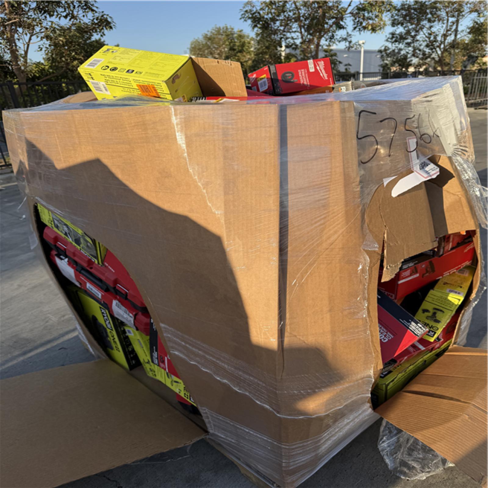 California AS-IS POWER TOOLS Partial Lot (3 Pallets) P-R057566