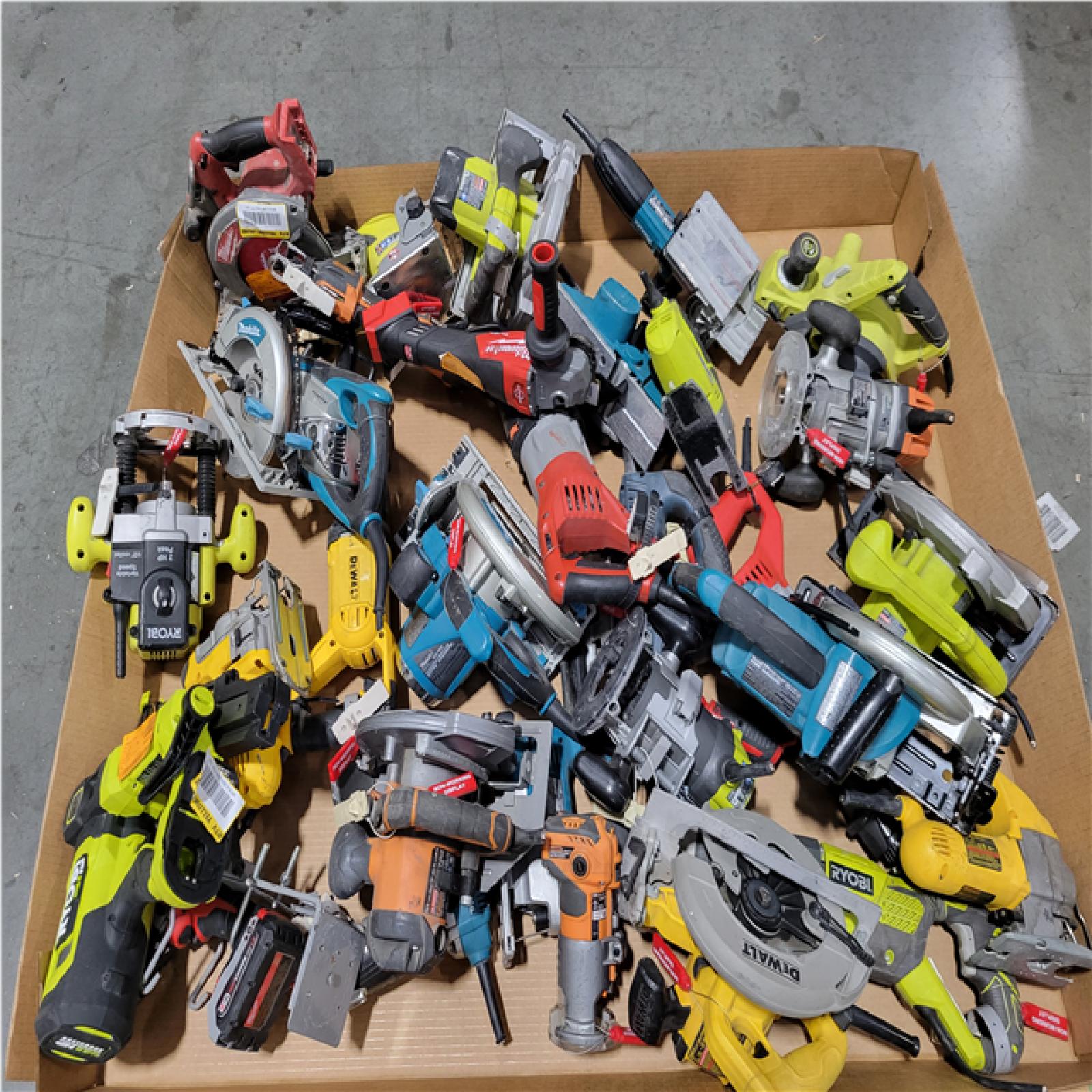 CALIFORNIA AS-IS MIXED DISPLAY TOOLS (CUT POWER CORDS)