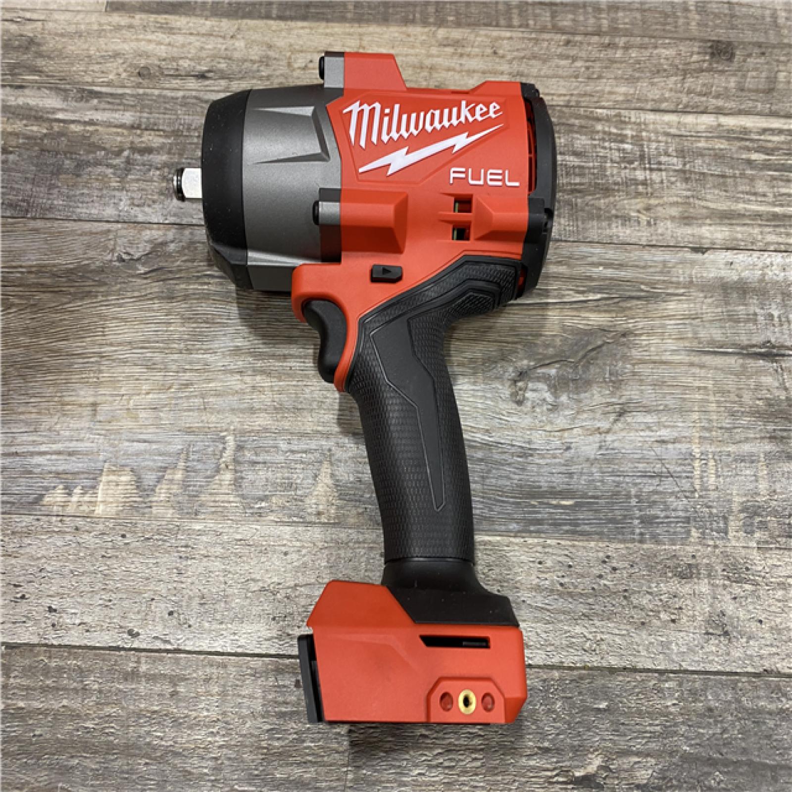 AS-IS Milwaukee FUEL 18V Lithium-Ion Brushless Cordless 1/2 in. Impact Wrench w/Friction Ring Kit