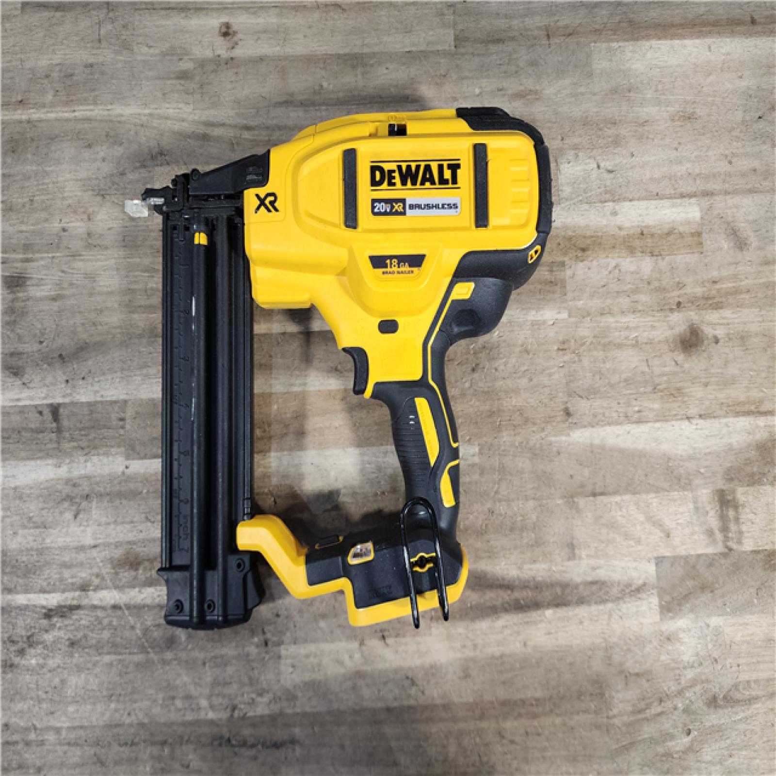 HOUSTON LOCATION - AS-IS DeWalt 20V MAX XR Lithium-Ion Electric Cordless 18-Gauge Brad Nailer (Tool Only)