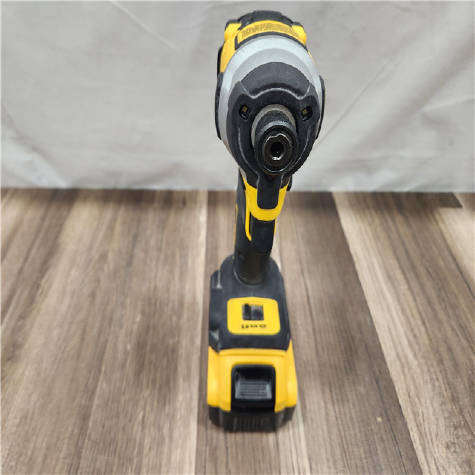 AS-IS- DeWalt 20V MAX ATOMIC 1/4 in. Cordless Brushless 3-Speed Impact Driver Kit (Battery & Charger)