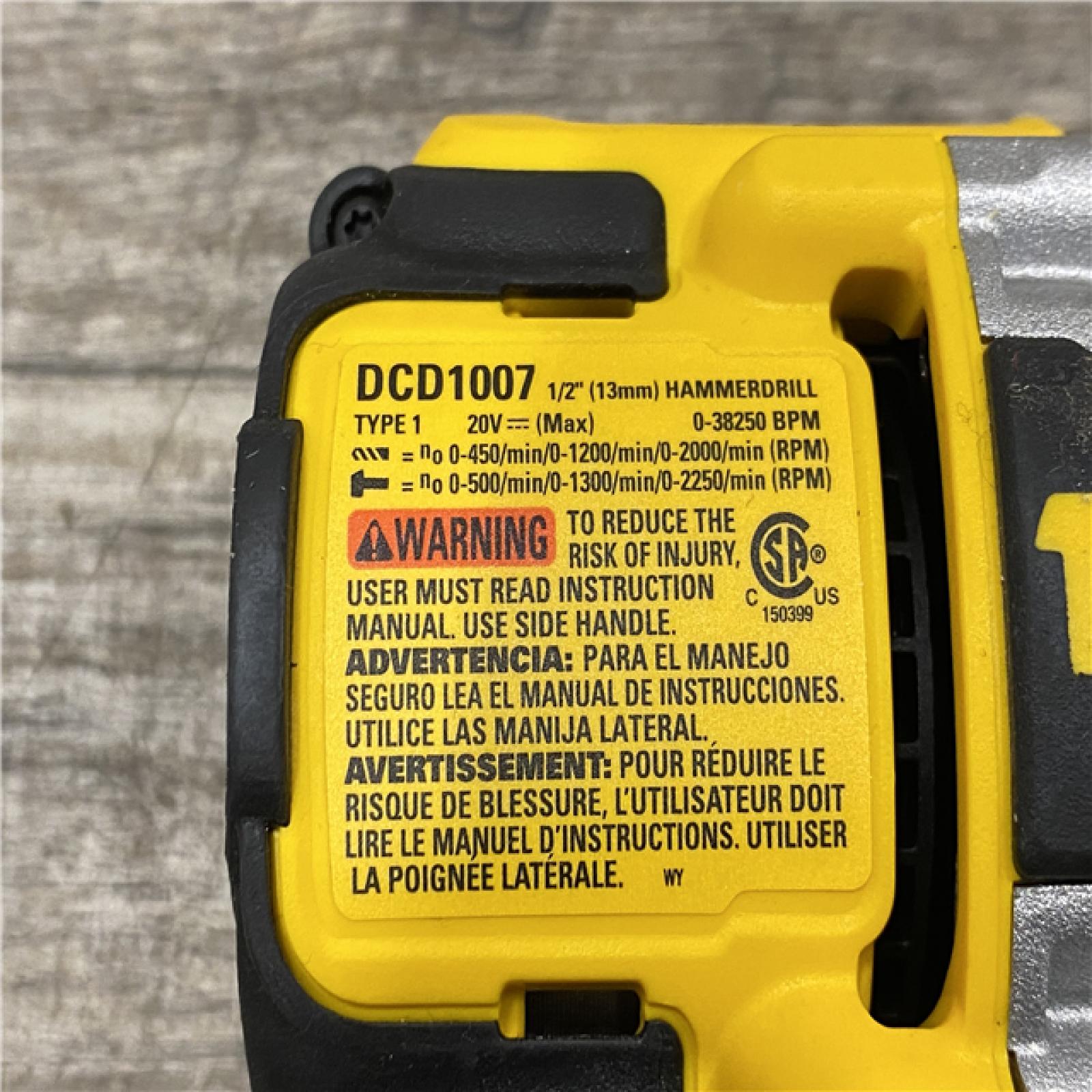 AS-IS DEWALT Atomic 20V Max Lithium-Ion Brushless Cordless Compact 1/4 in. Impact Driver Kit