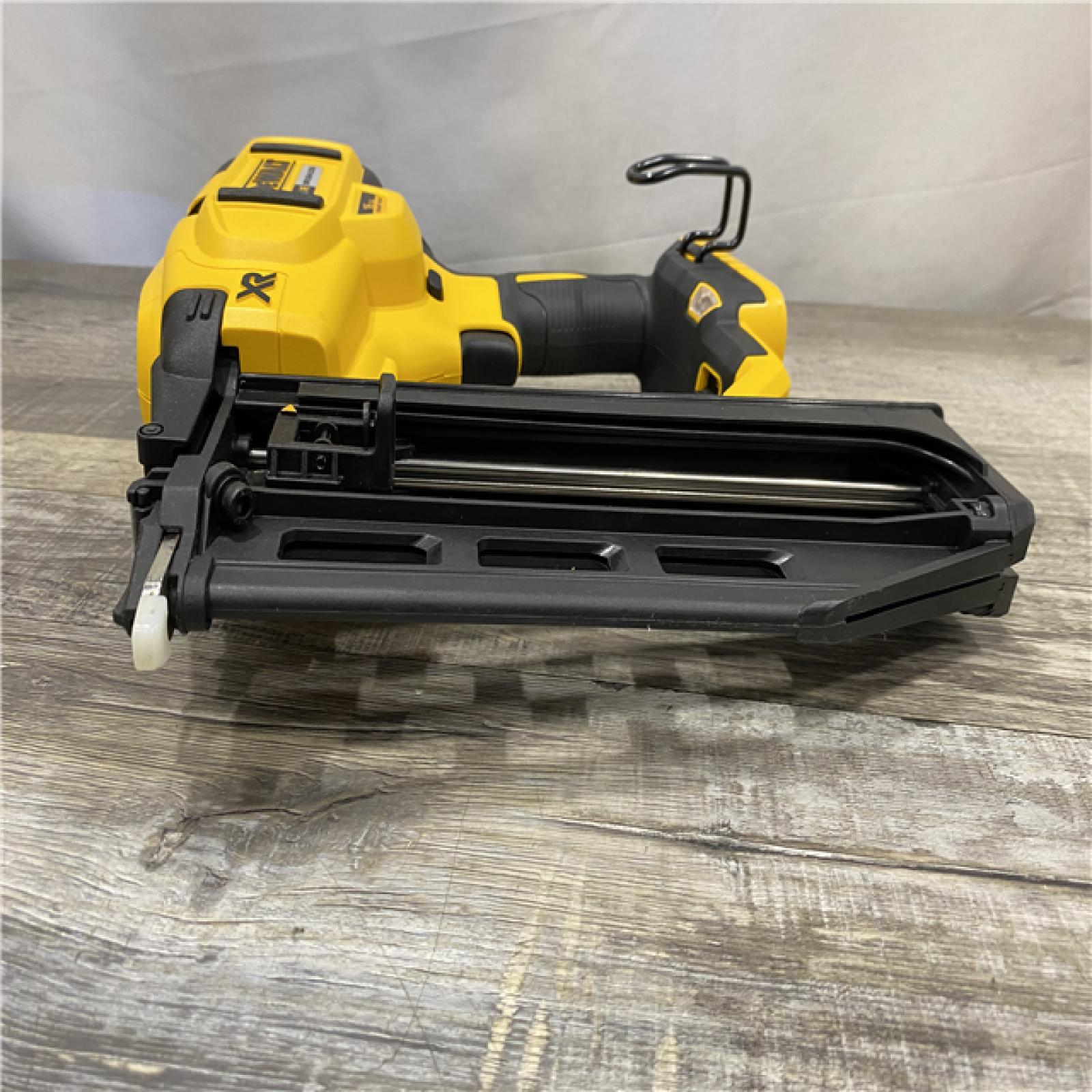 AS-IS DEWALT 20V MAX XR 16-Gauge Lithium-Ion Cordless Finish Nailer (Tool Only)