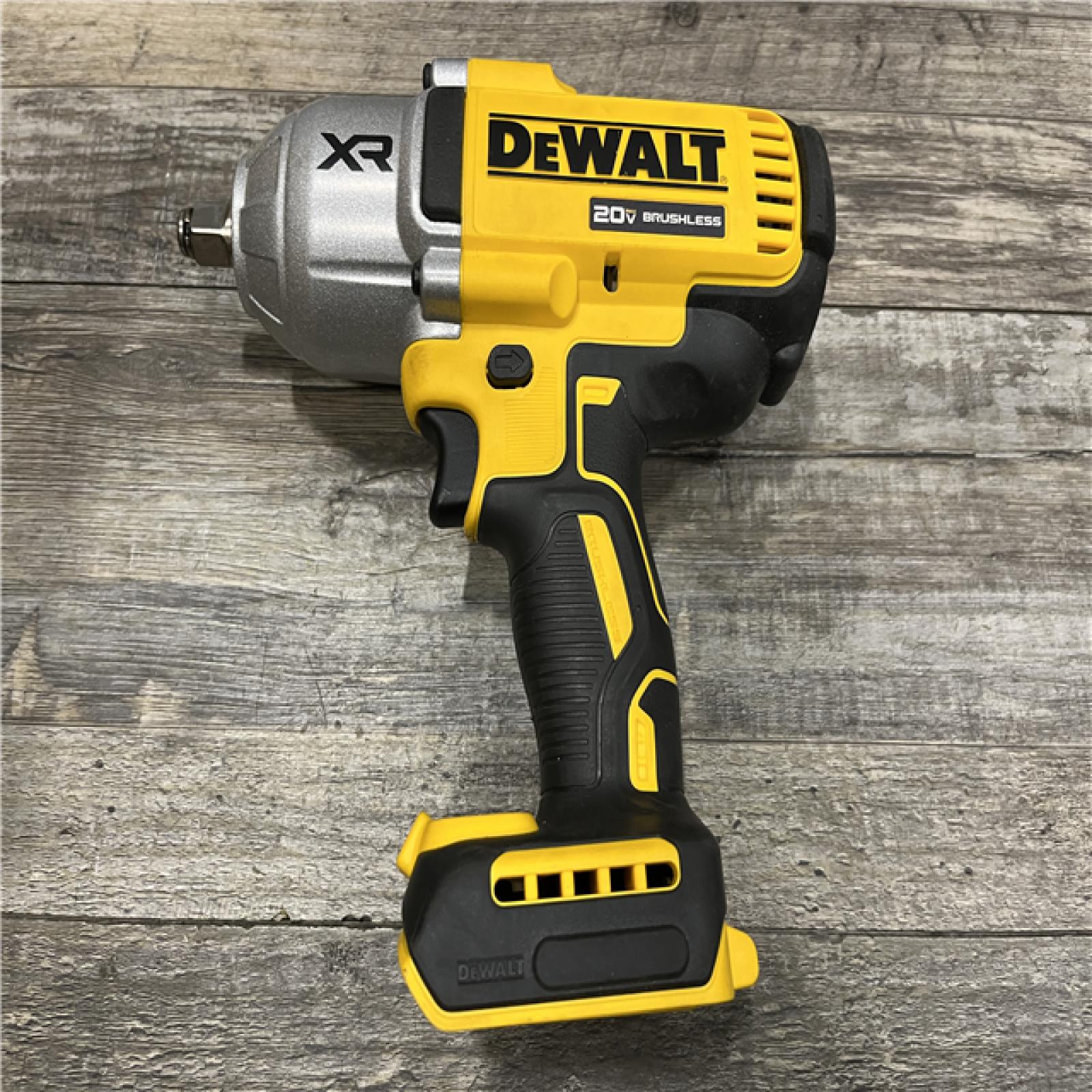 AS-IS DEWALT 20V MAX Lithium-Ion Cordless 1/2 in. Impact Wrench Kit