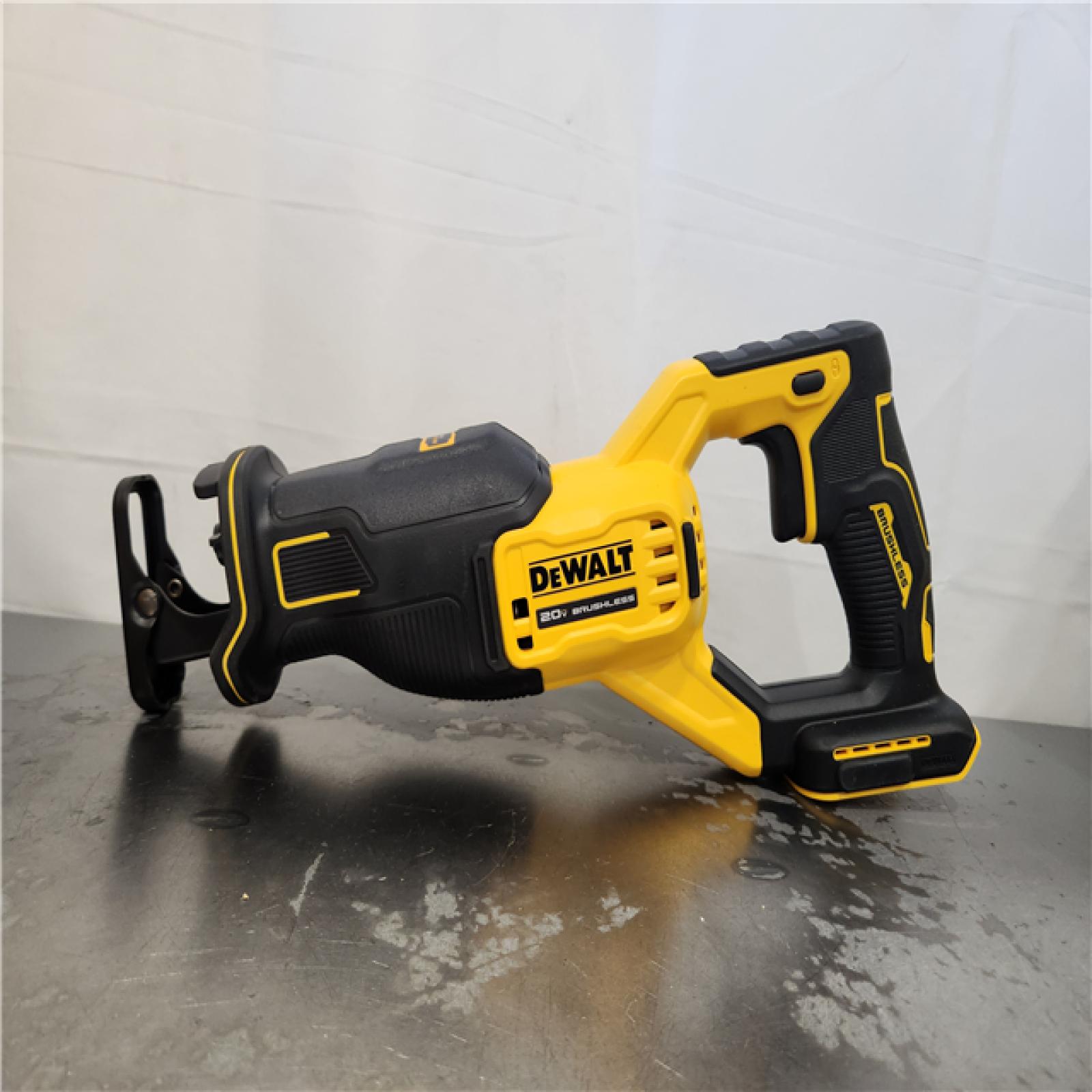 AS-IS- DEWALT 20V MAX XR Cordless Brushless Reciprocating Saw (Tool Only)