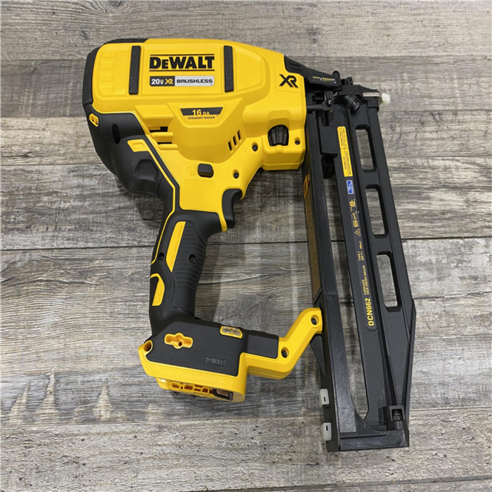 AS-IS DEWALT 20V MAX XR 16-Gauge Lithium-Ion Cordless Finish Nailer (Tool Only)