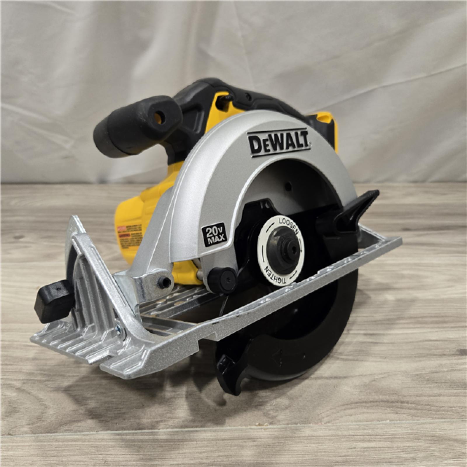 AS-IS DEWALT 6-1/2'' 165MM CIRCULAR SAW (Tool-Only)