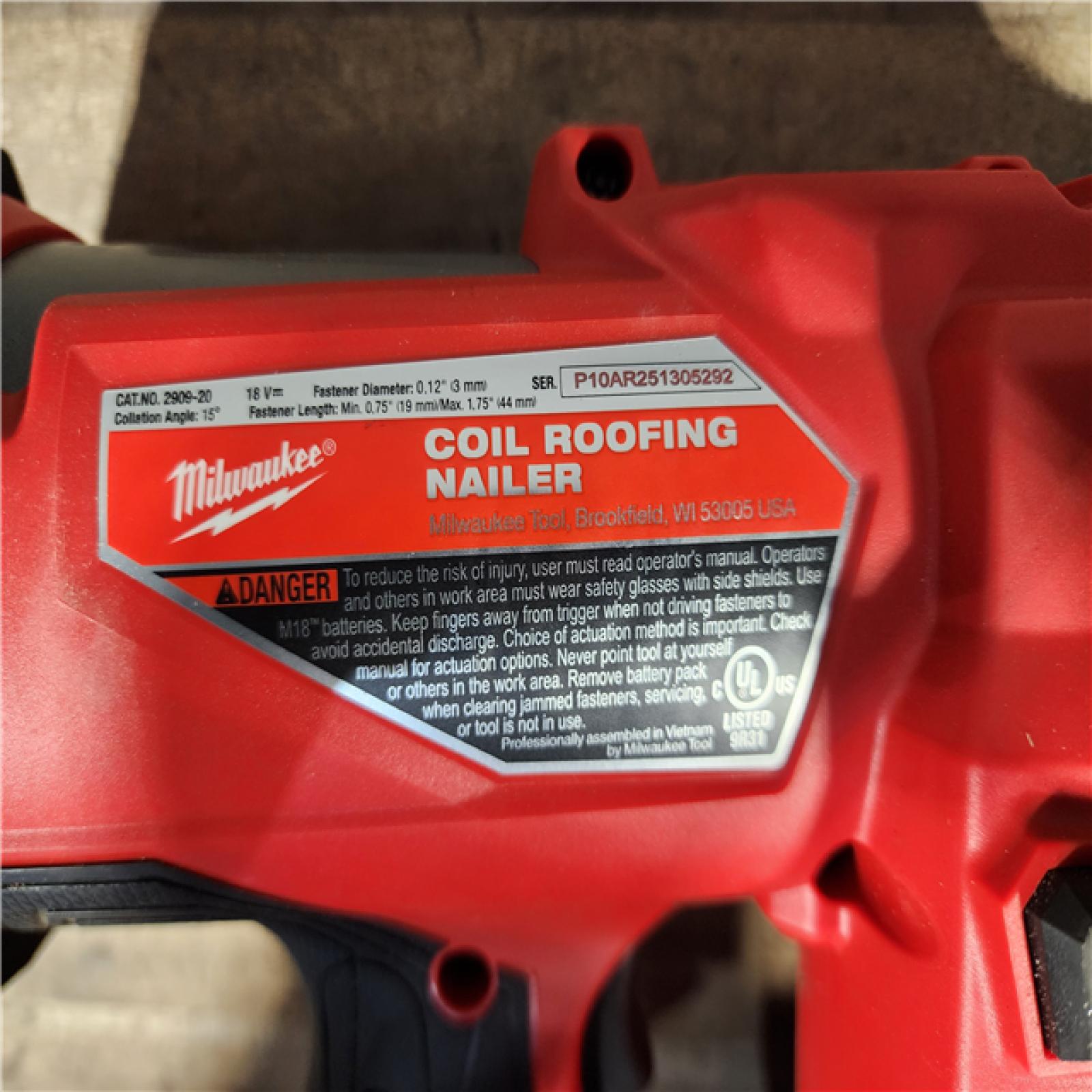HOUSTON LOCATION - AS-IS Milwaukee M18 FUEL 18-Volt Lithium-Ion Brushless Cordless Coil Roofing Nailer (Tool Only)