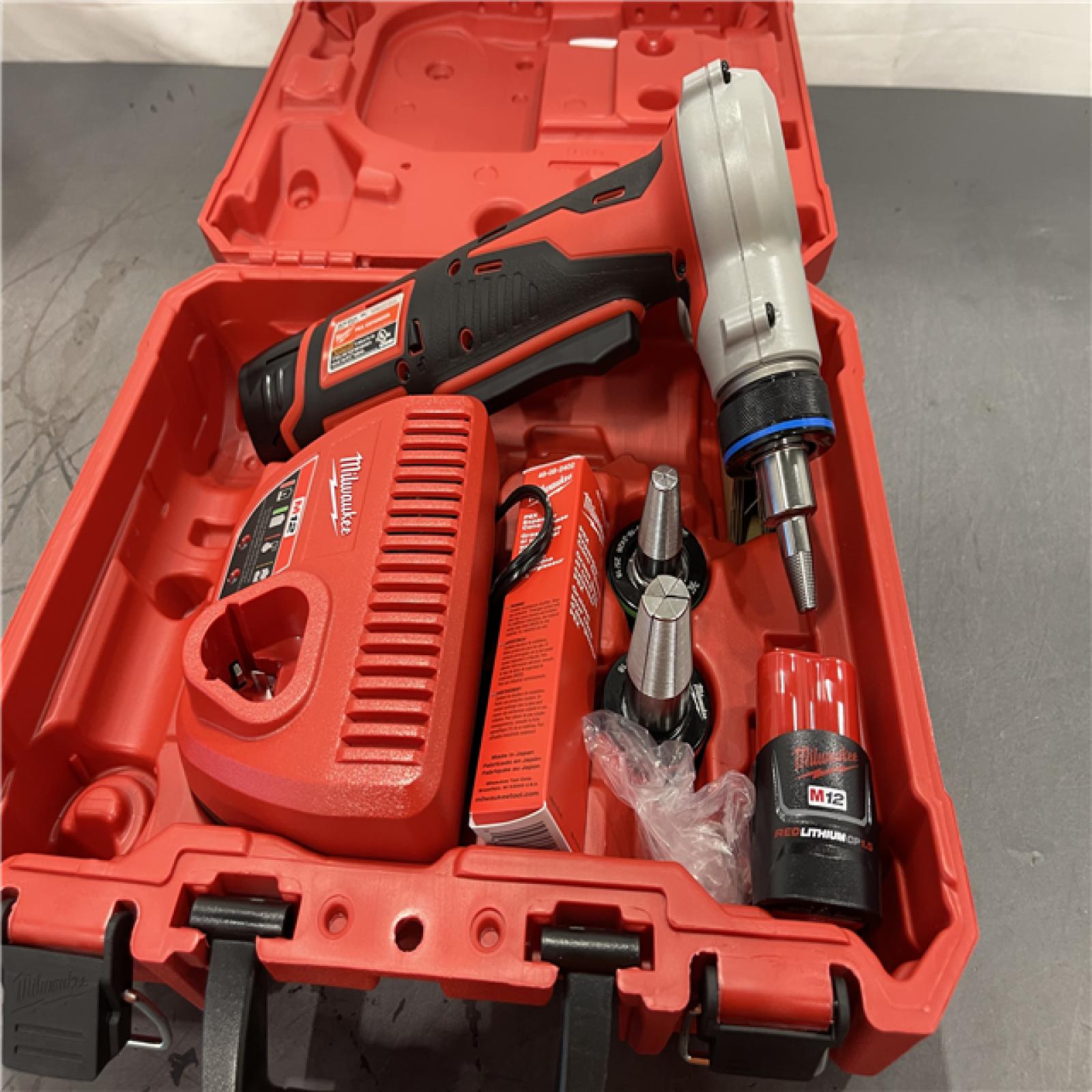AS-IS - Milwaukee M12 Cordless PEX Expansion Tool Kit