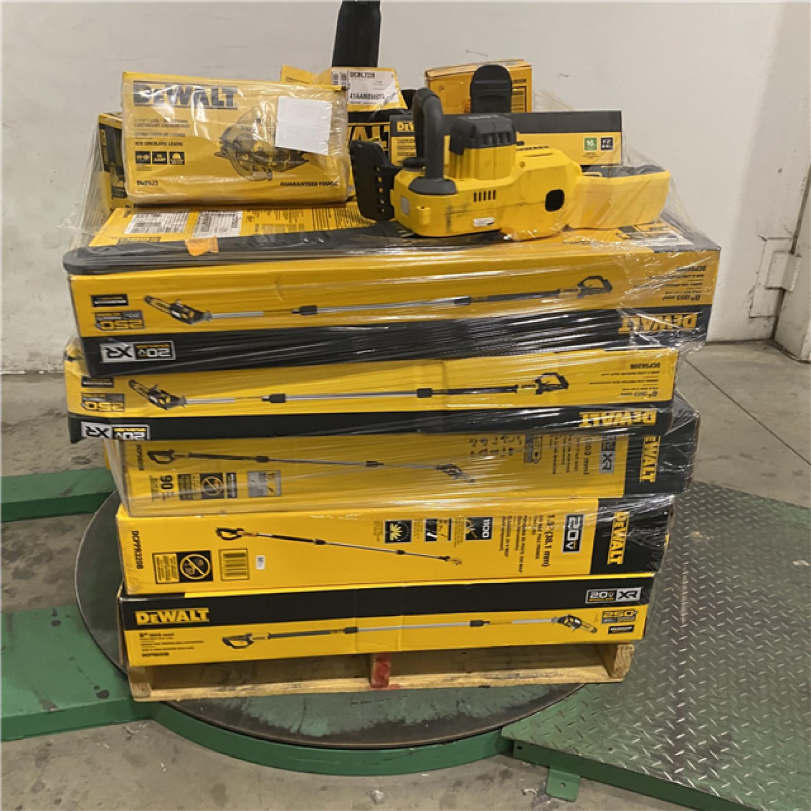 Dallas Location - As-Is Tool Pallet