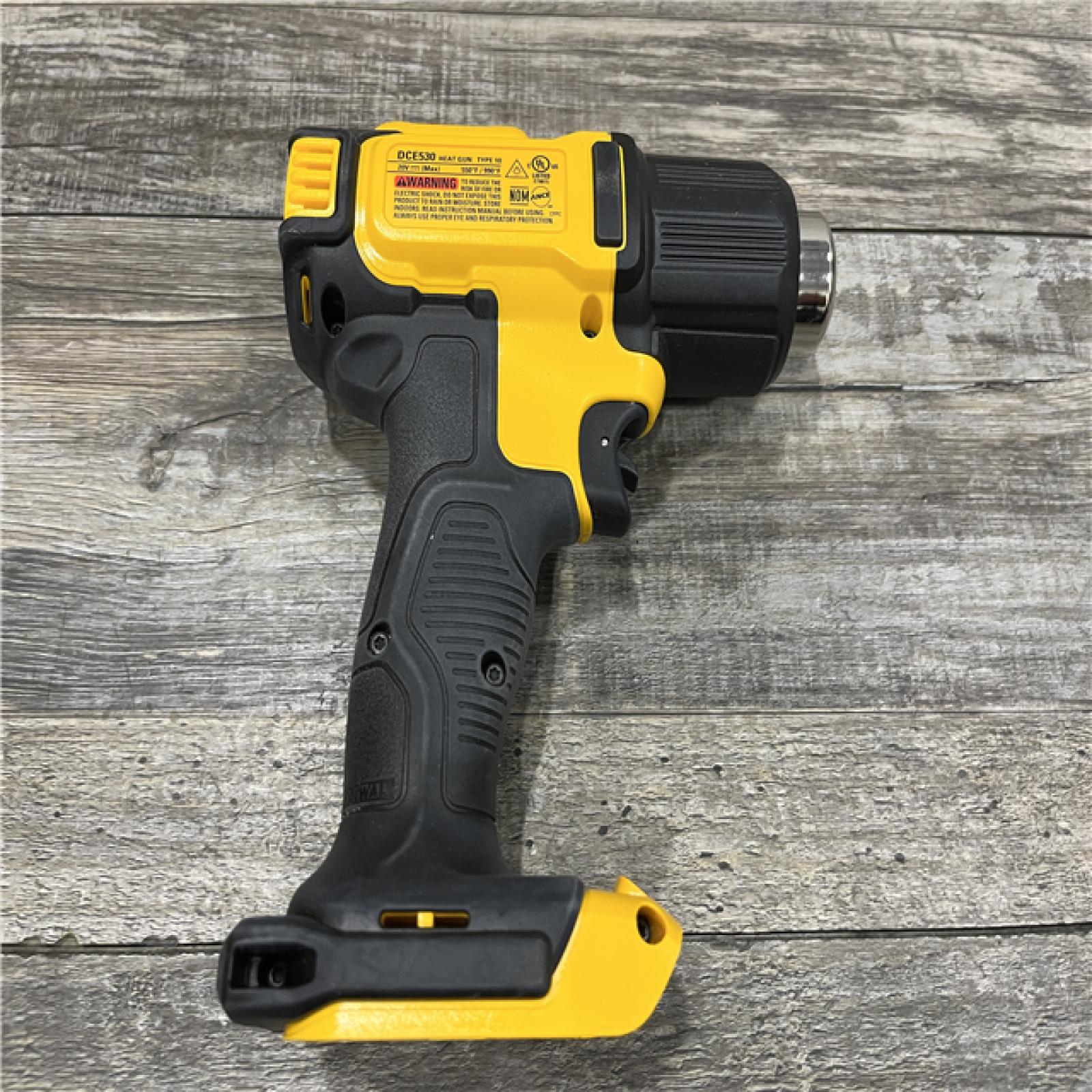 AS-IS DEWALT 20V MAX Cordless Compact Heat Gun Kit