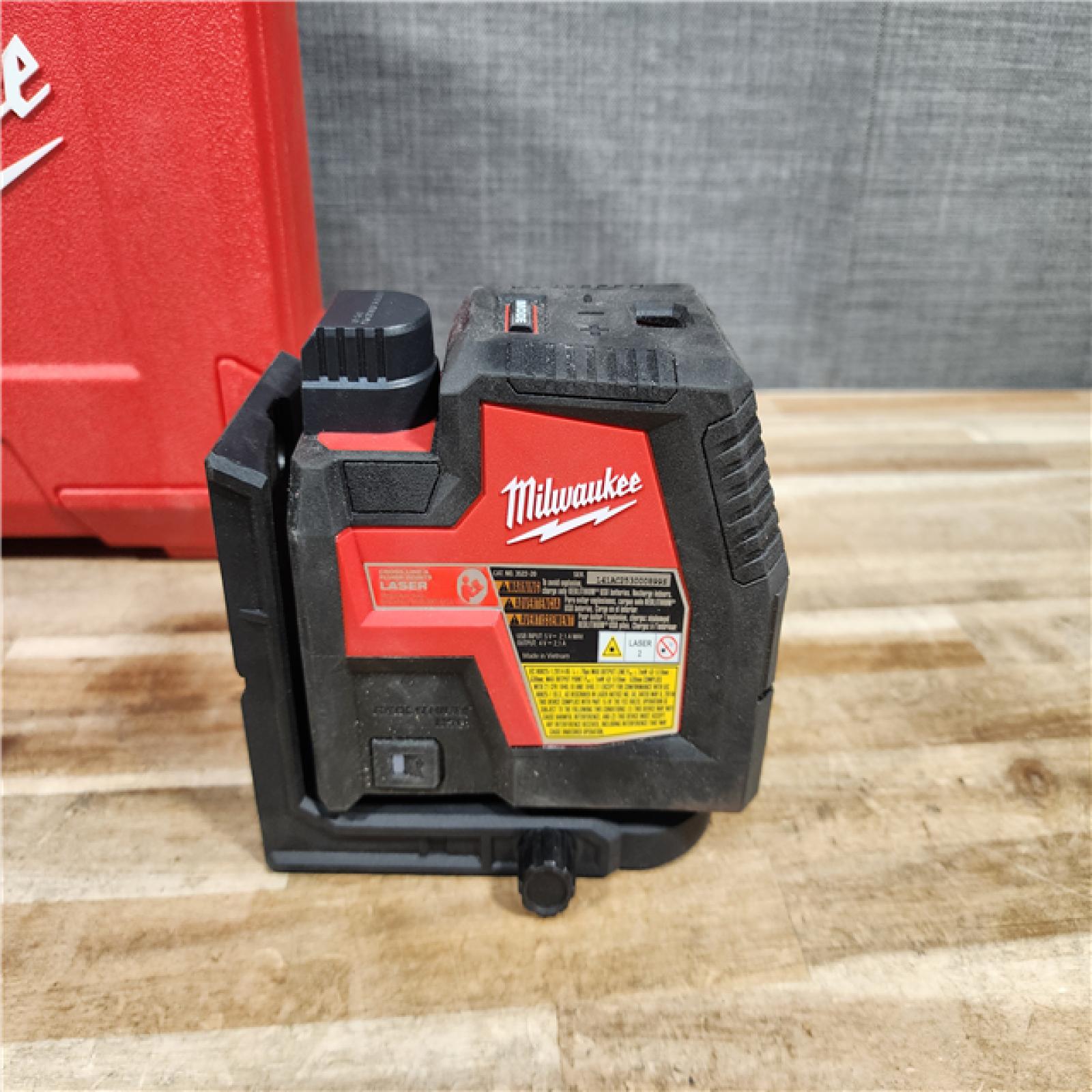 HOUSTON LOCATION - AS-IS Milwaukee Green 100 ft. Cross Line and Plumb Points Rechargeable Laser Level with REDLITHIUM Lithium-Ion
