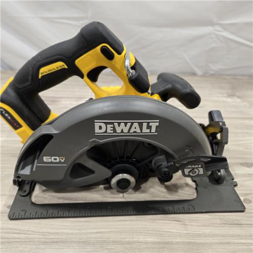 LIKE NEW! - DeWALT Flexvolt Max 7-1/4  60V Brushless Circular Saw (Tool Only)