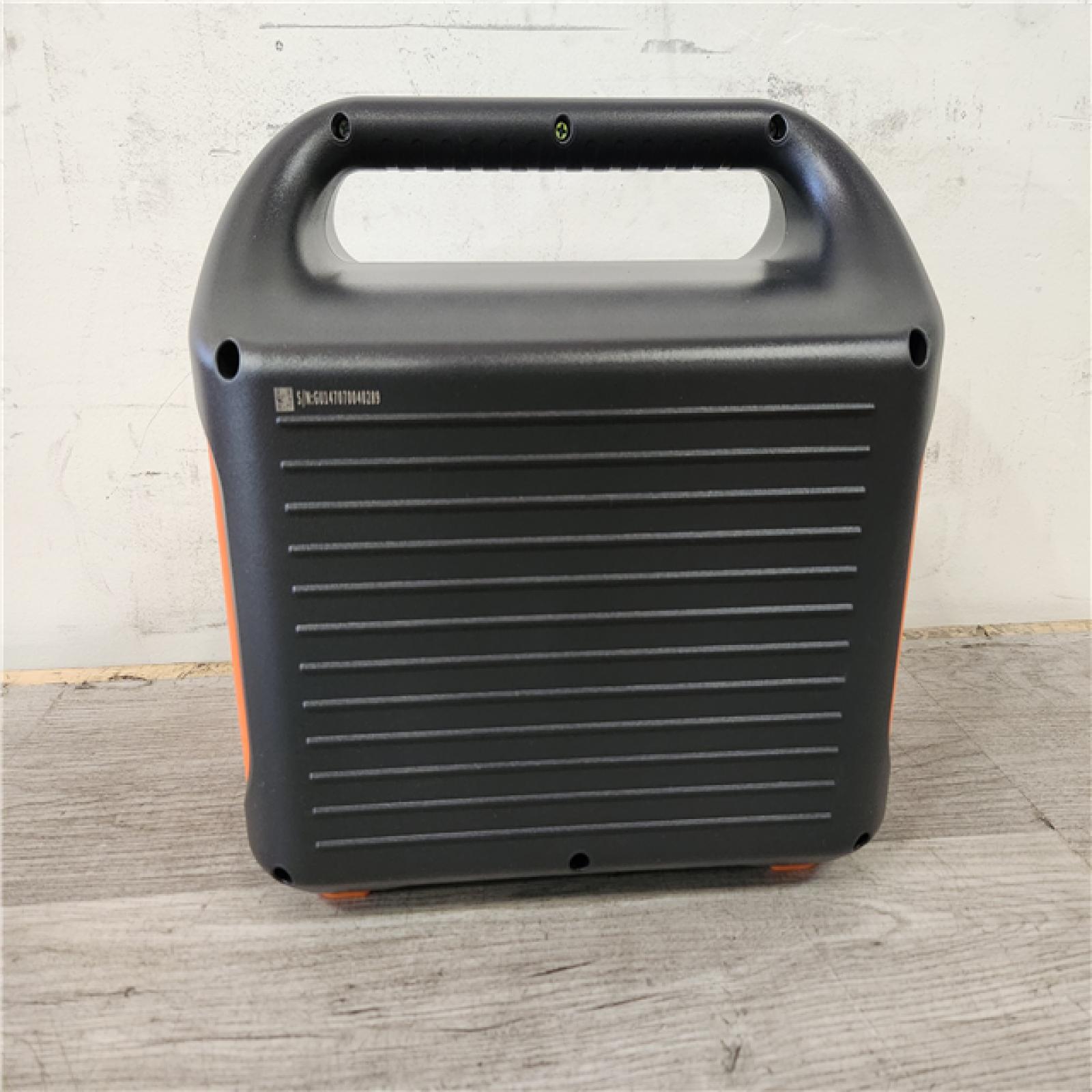Phoenix Location LIKE NEW Jackery Explorer 880, 880Wh/1000W Model No: Explorer 880